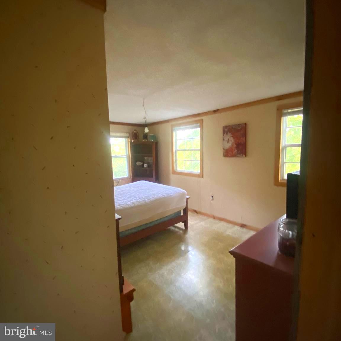 PARKS HOLLOW - Residential