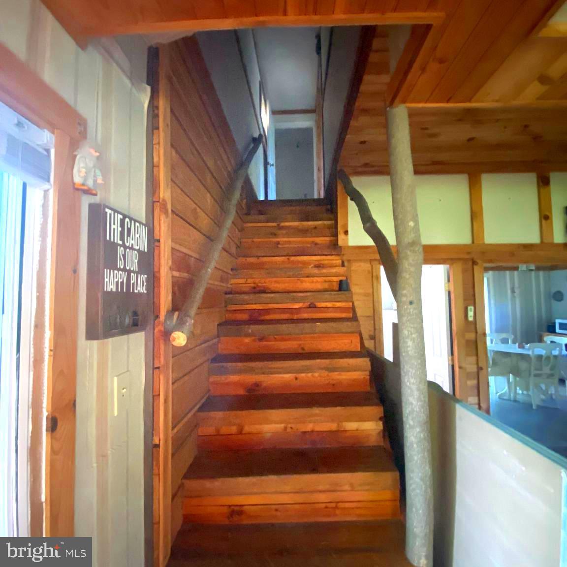 PARKS HOLLOW - Residential