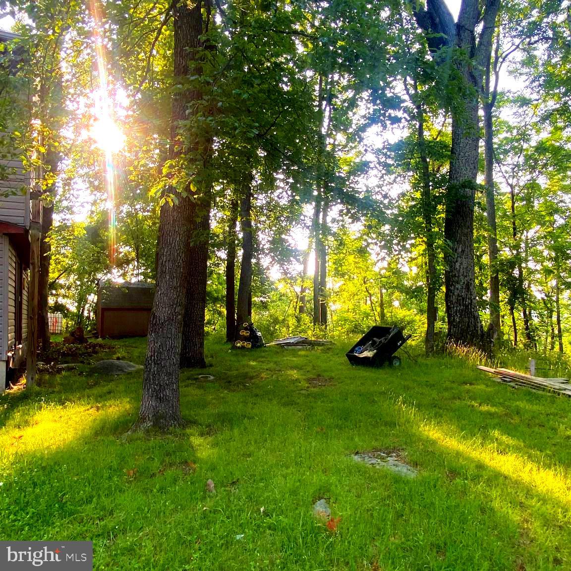 PARKS HOLLOW - Residential