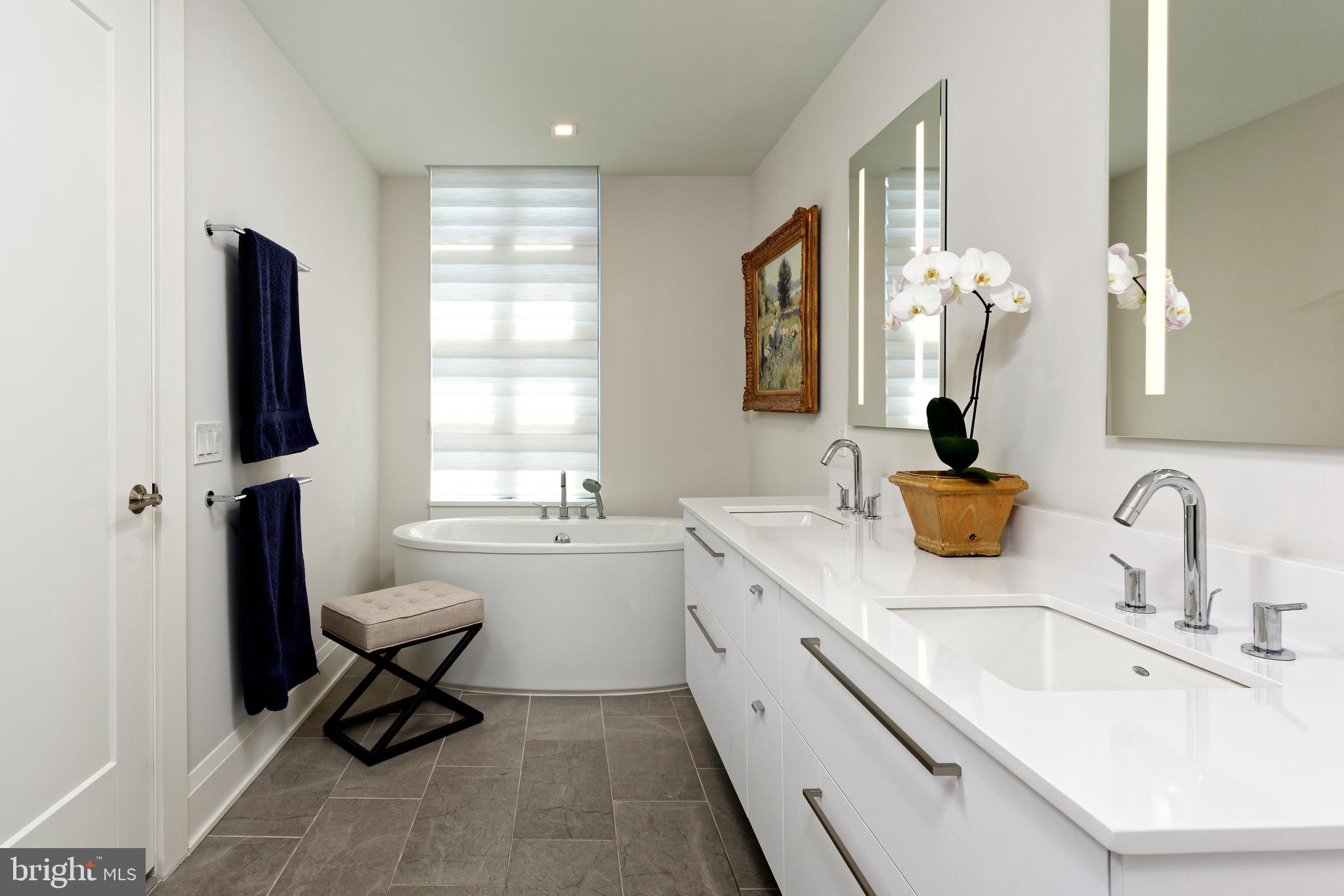 ROBINSON LANDING - Residential