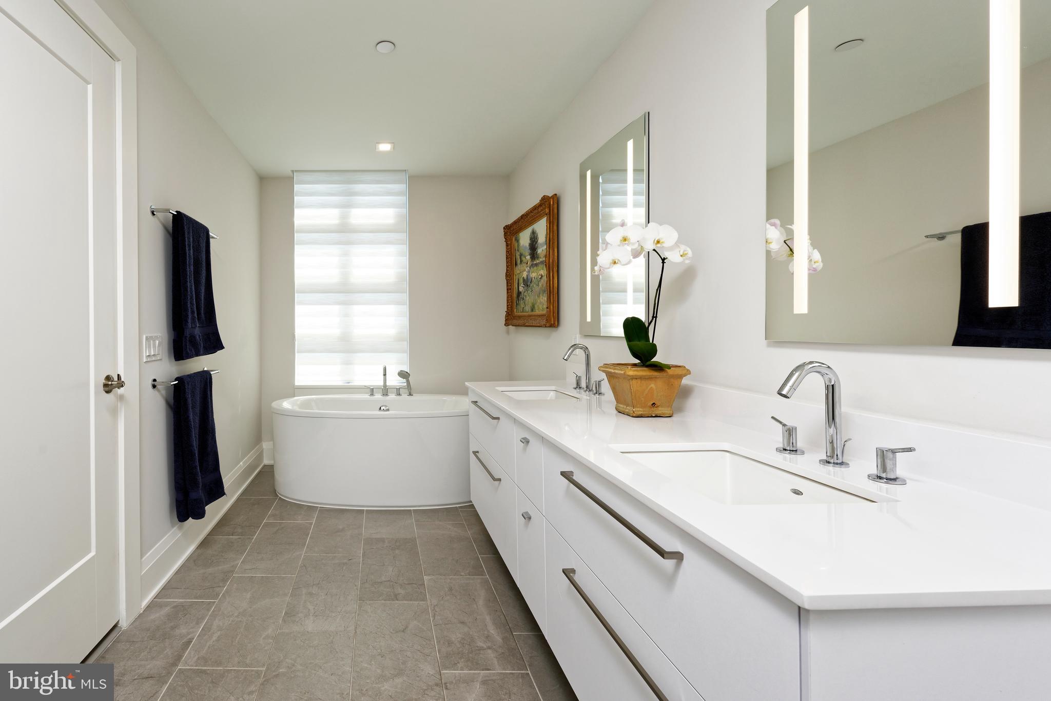 ROBINSON LANDING - Residential