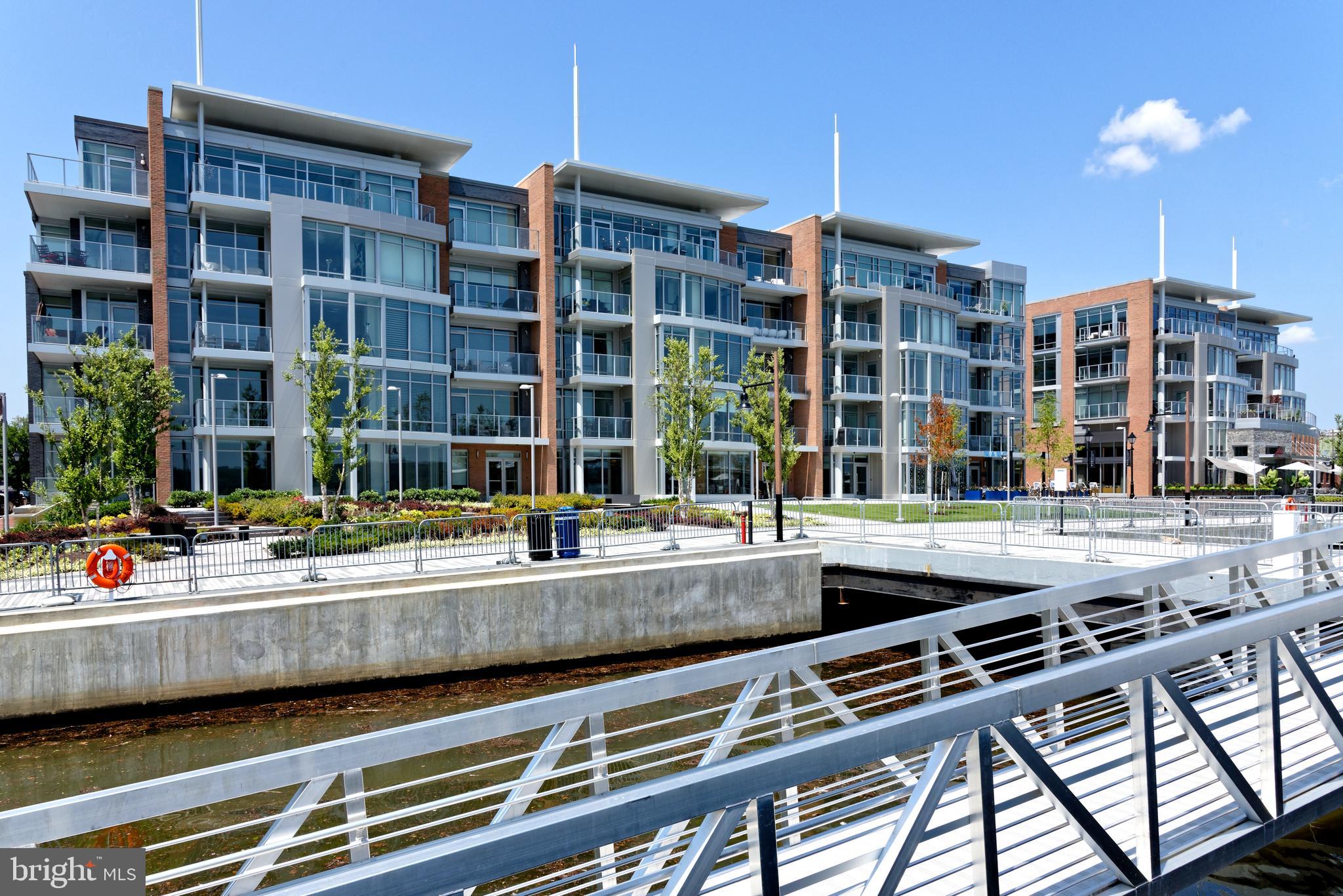 ROBINSON LANDING - Residential