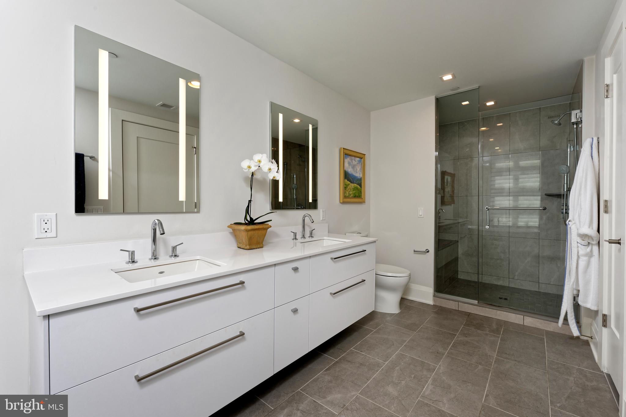 ROBINSON LANDING - Residential