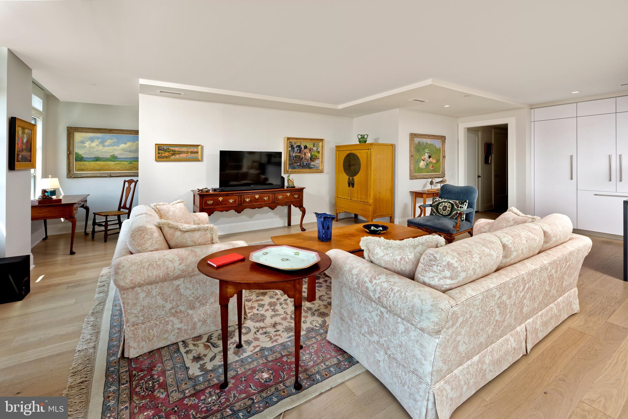 ROBINSON LANDING - Residential