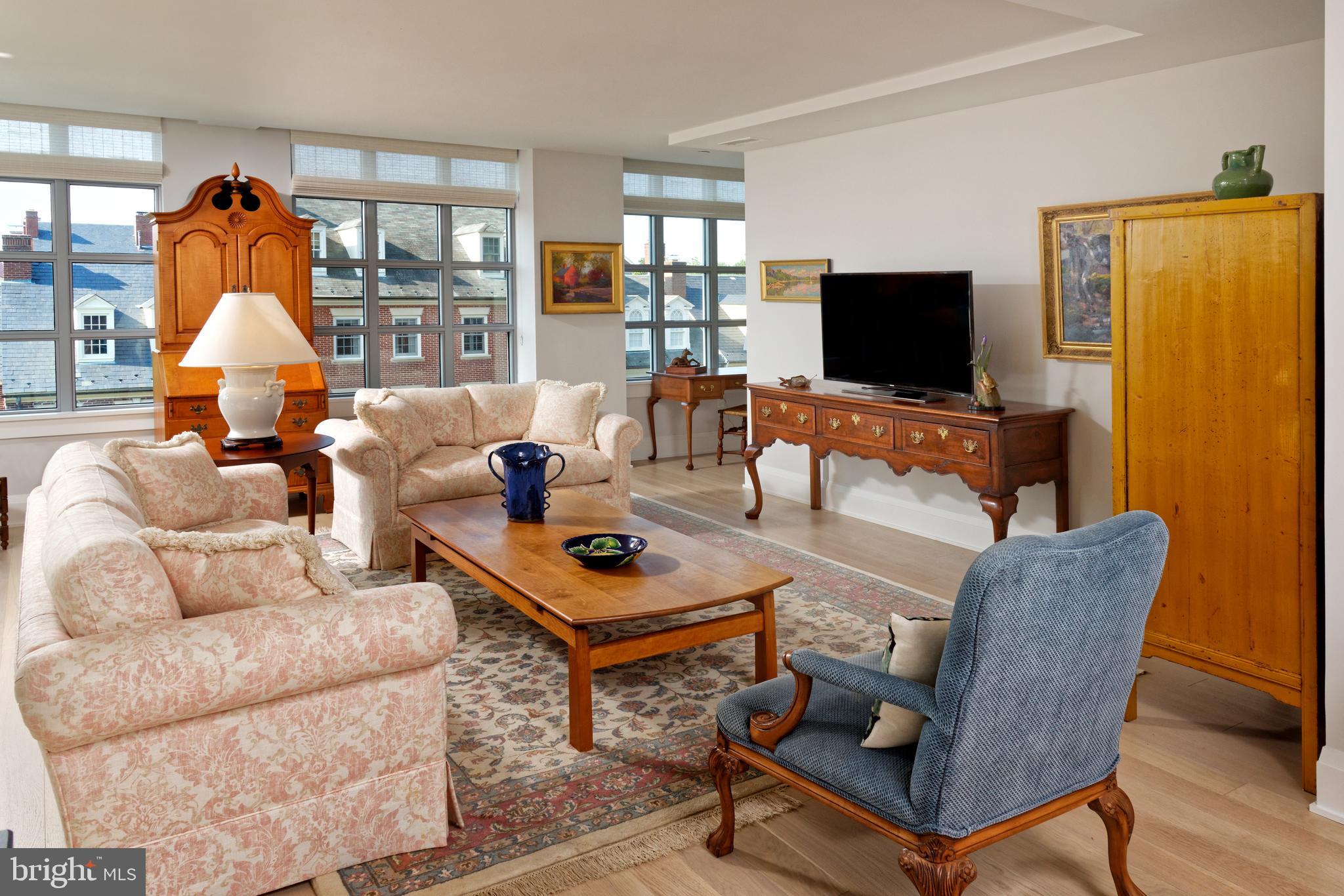 ROBINSON LANDING - Residential