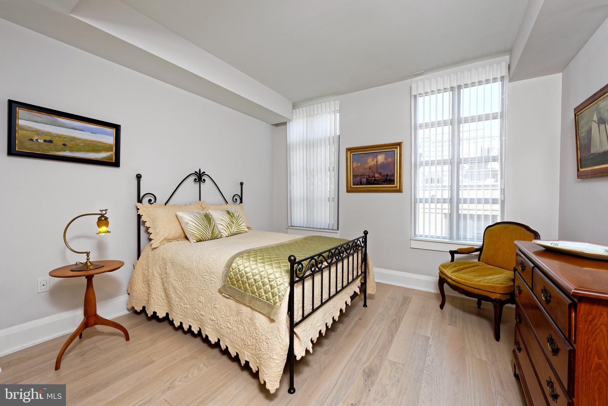 ROBINSON LANDING - Residential