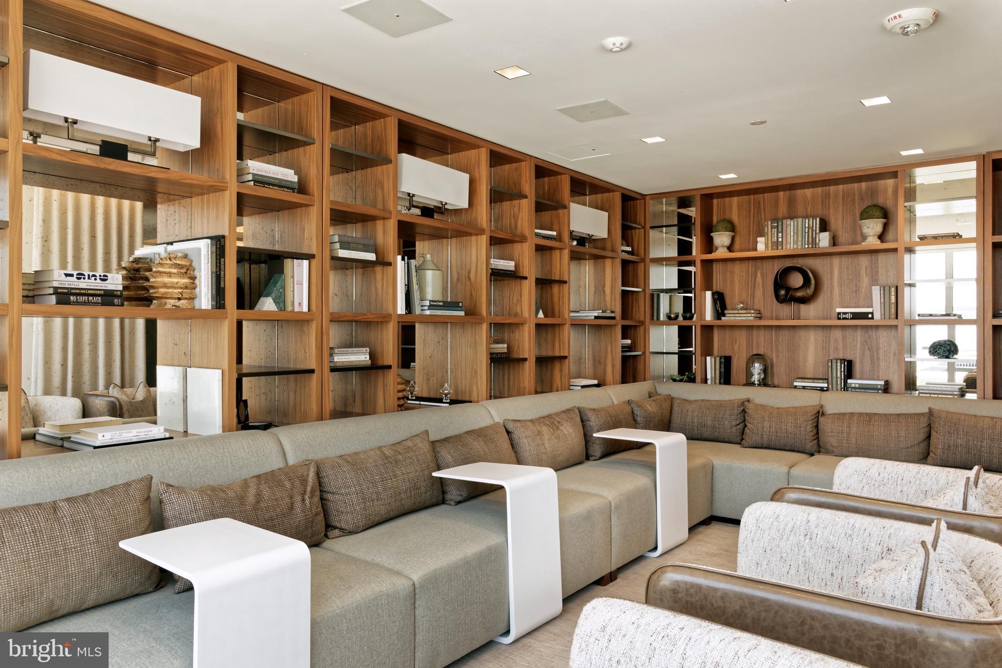 ROBINSON LANDING - Residential