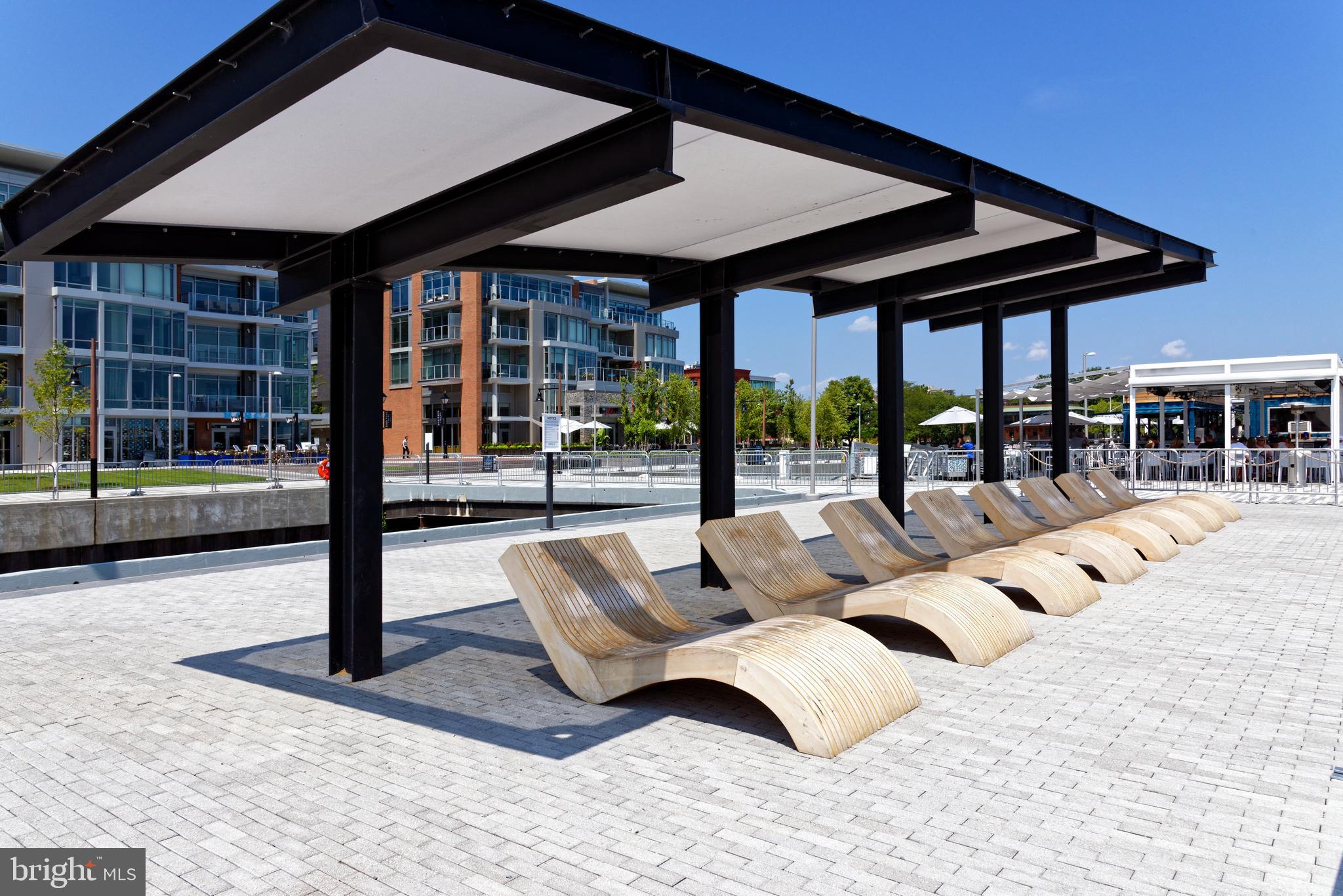 ROBINSON LANDING - Residential