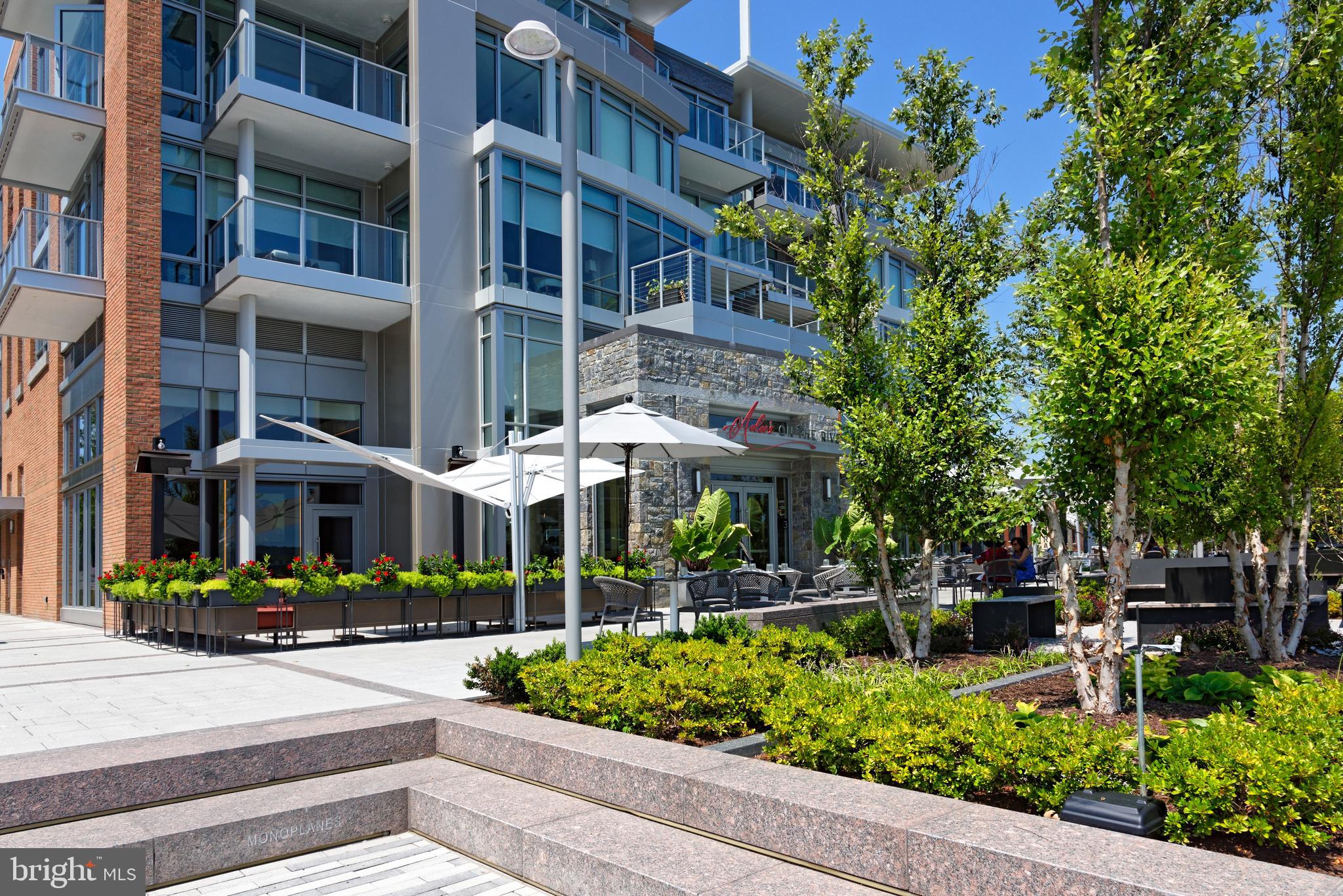 ROBINSON LANDING - Residential