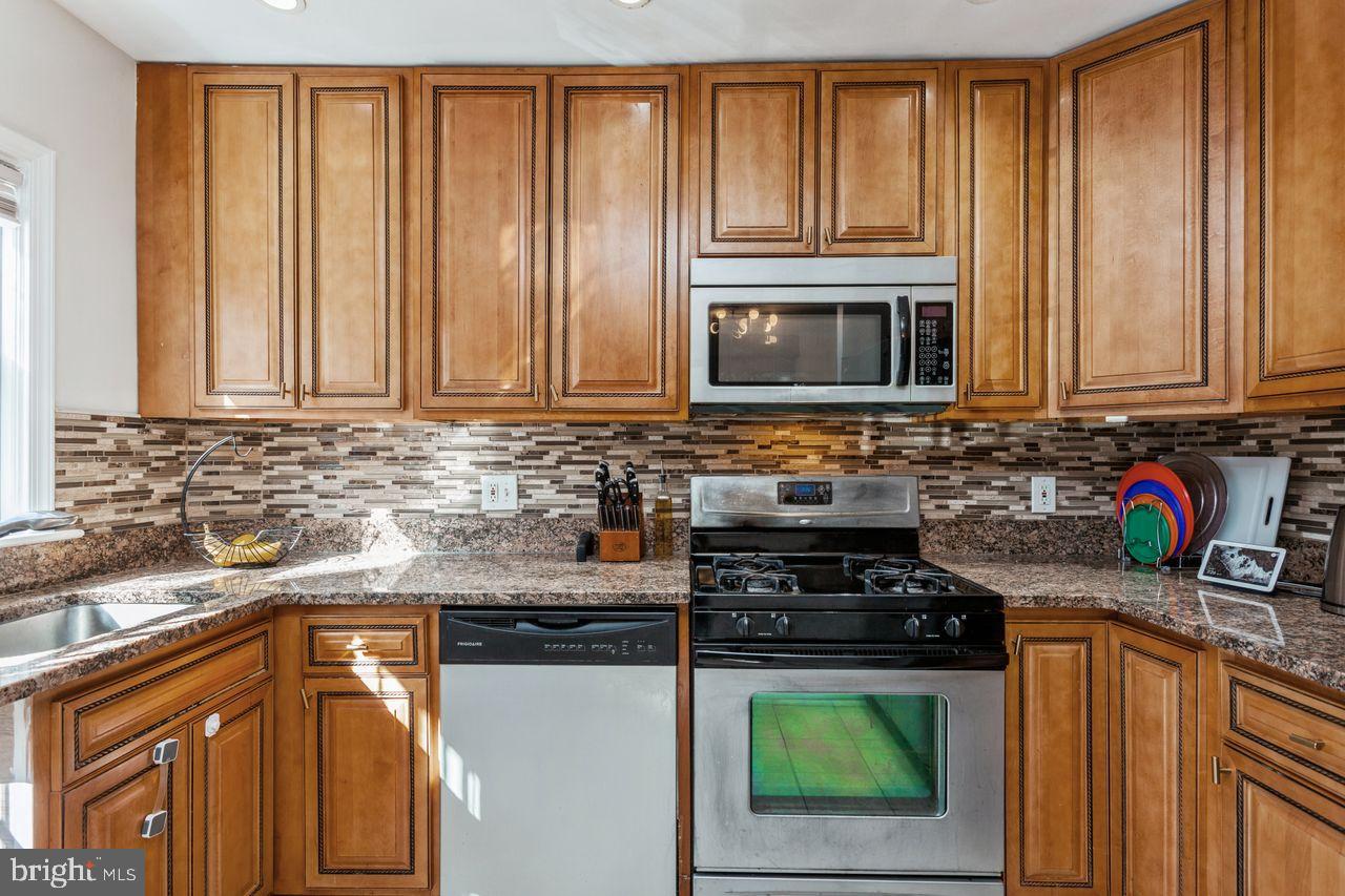 EDNOR GARDENS HISTORIC DISTRICT - Residential Lease