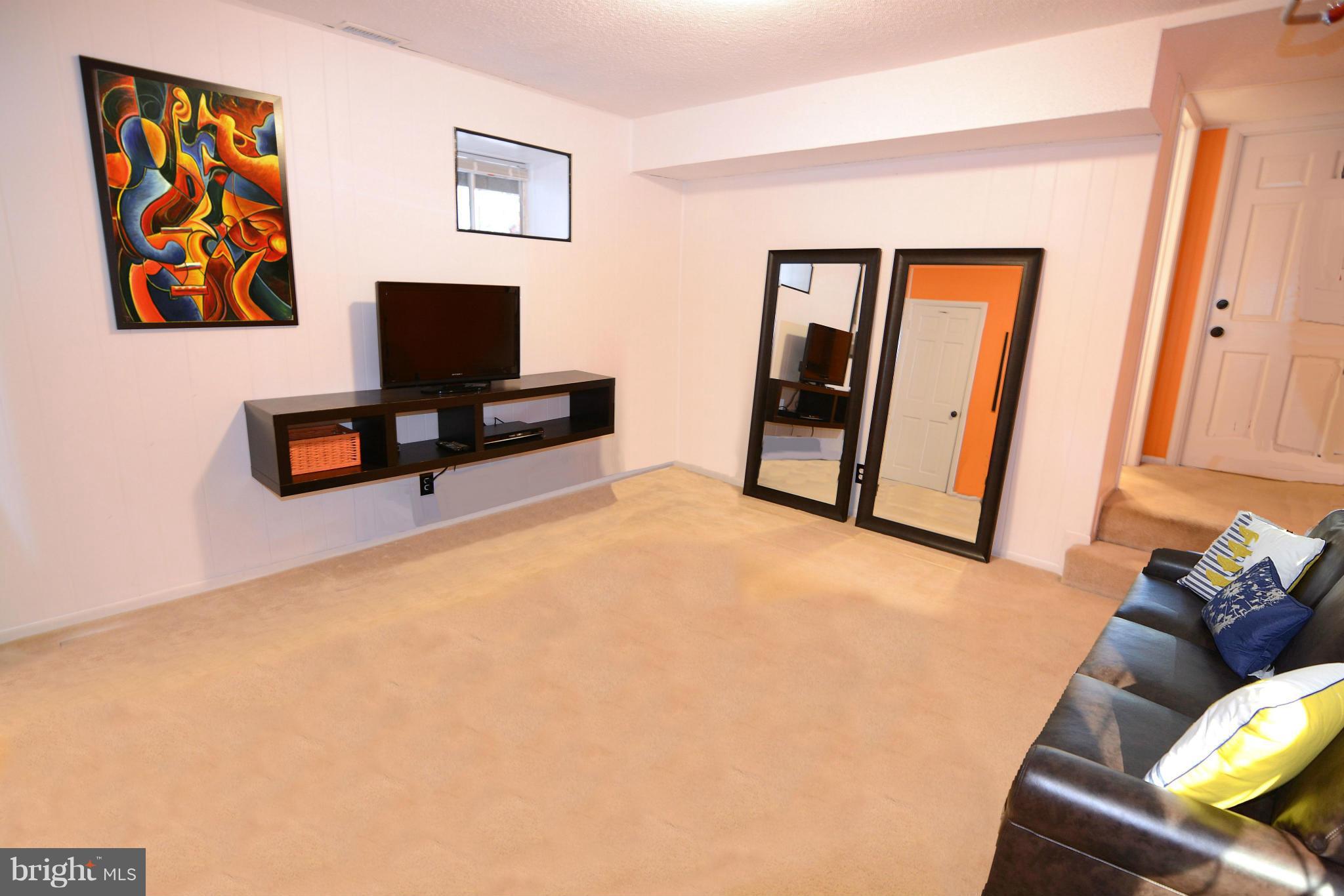 FAIRLINGTON VILLAGES - Residential