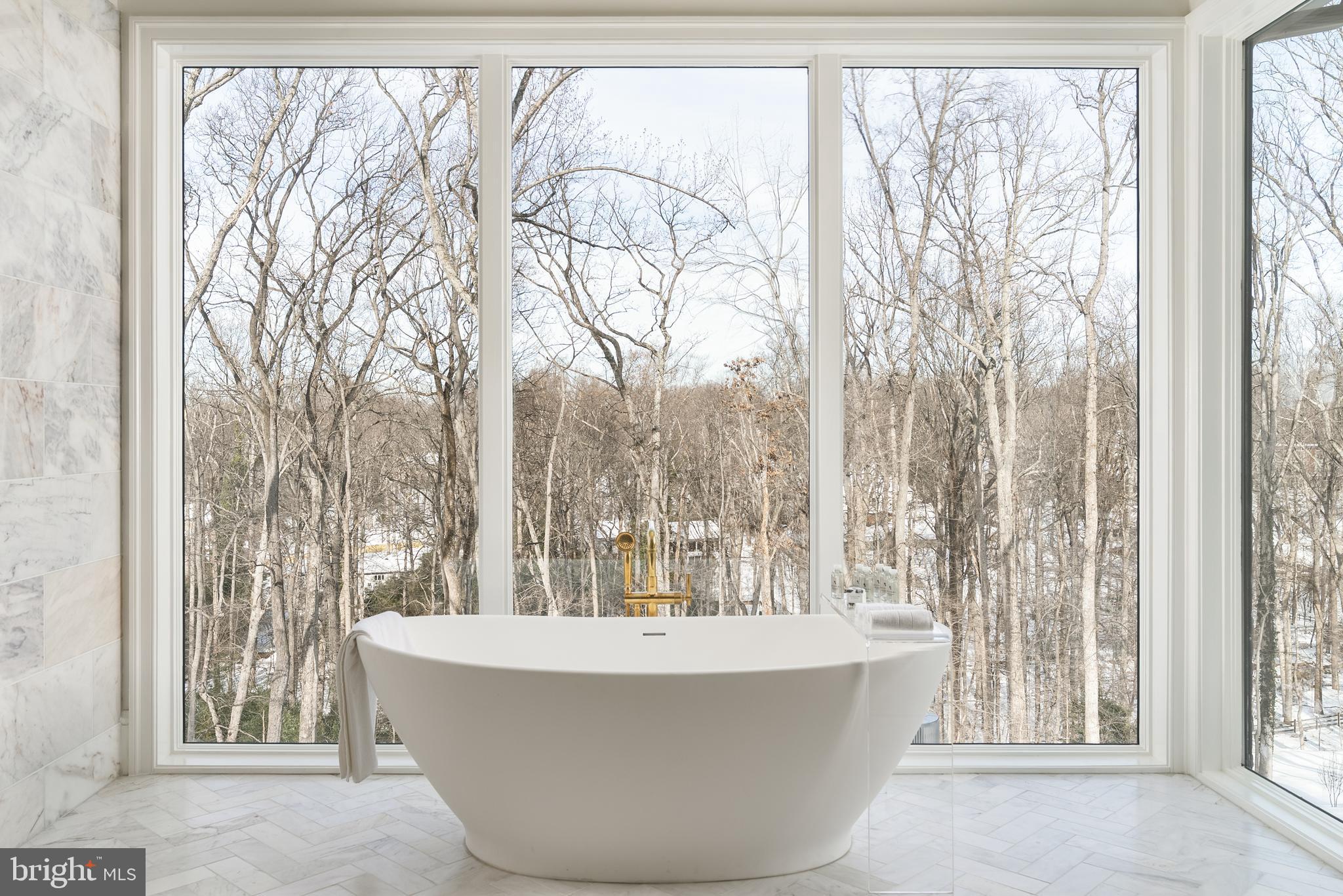 WOODSIDE ESTATES - Residential