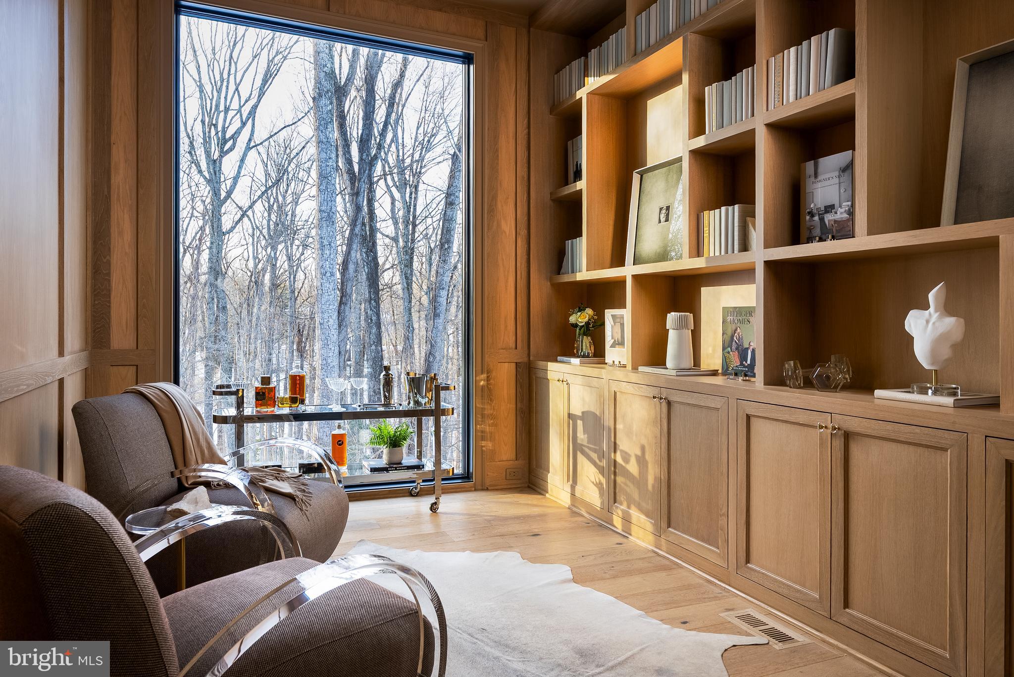 WOODSIDE ESTATES - Residential