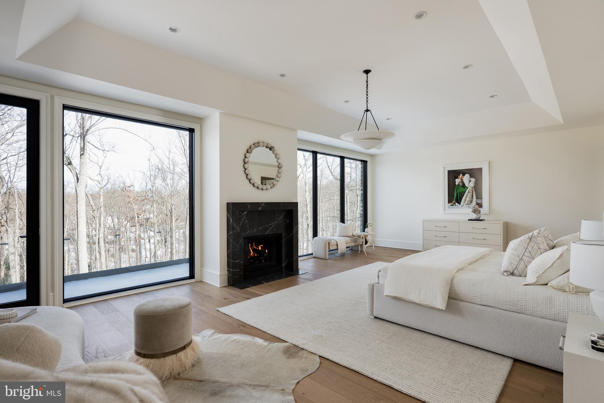 WOODSIDE ESTATES - Residential