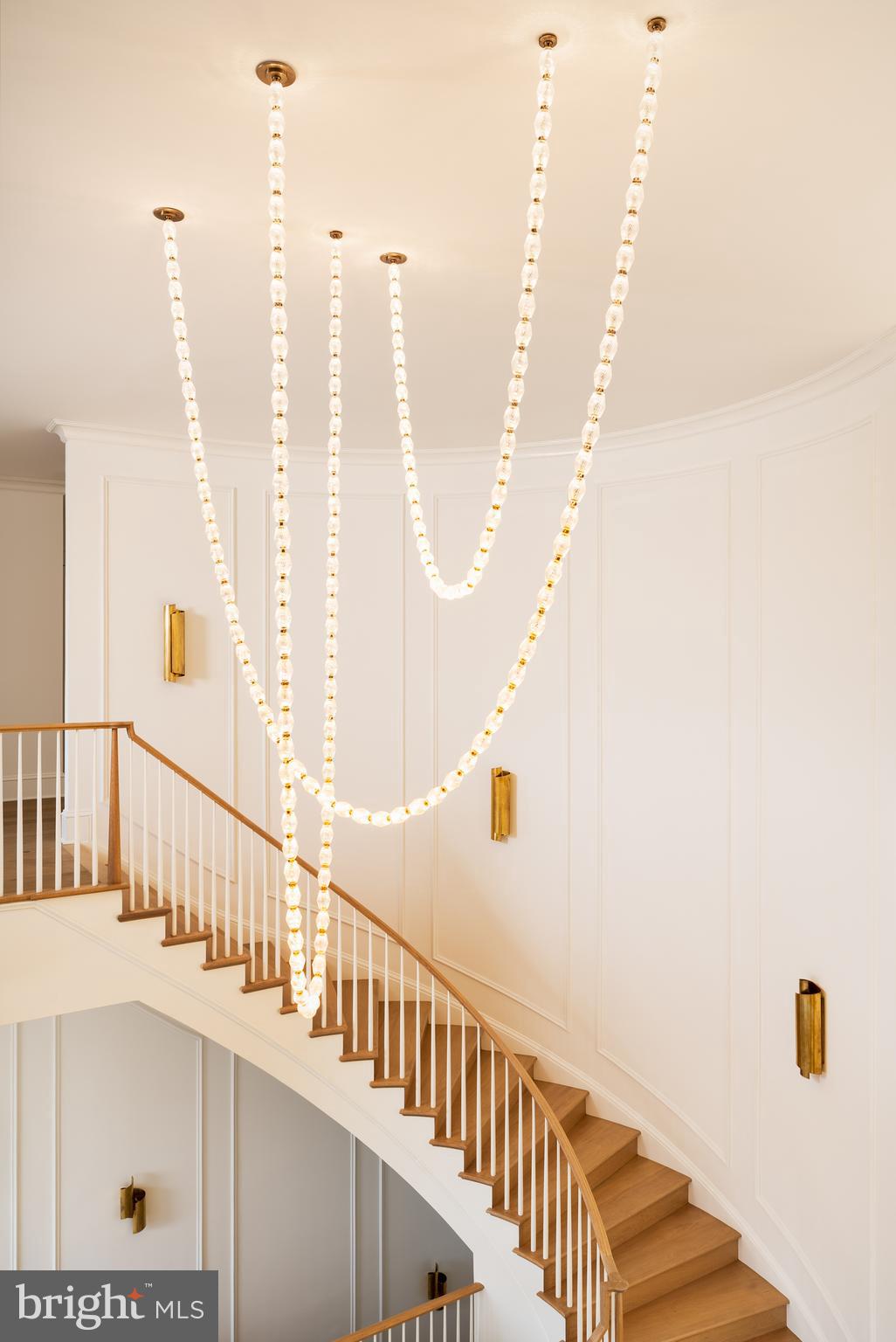 WOODSIDE ESTATES - Residential