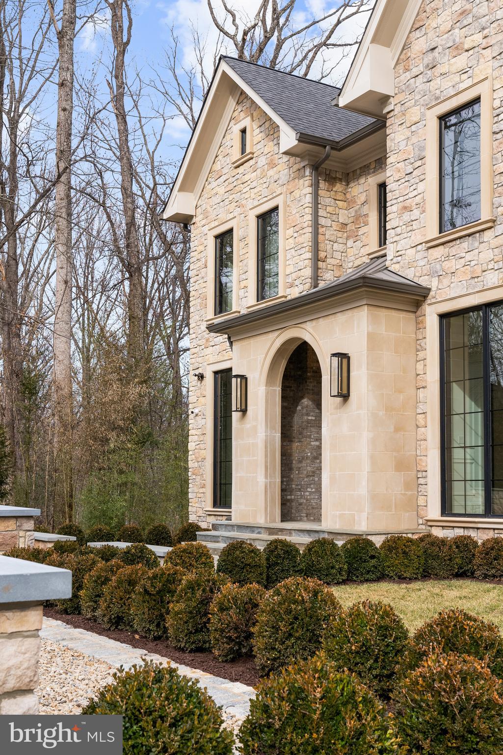 WOODSIDE ESTATES - Residential