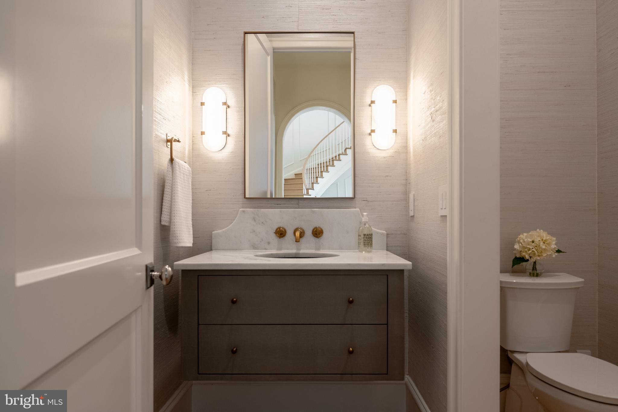 WOODSIDE ESTATES - Residential