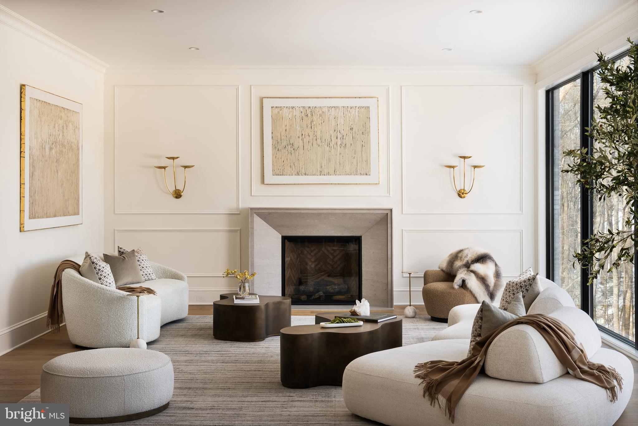 WOODSIDE ESTATES - Residential