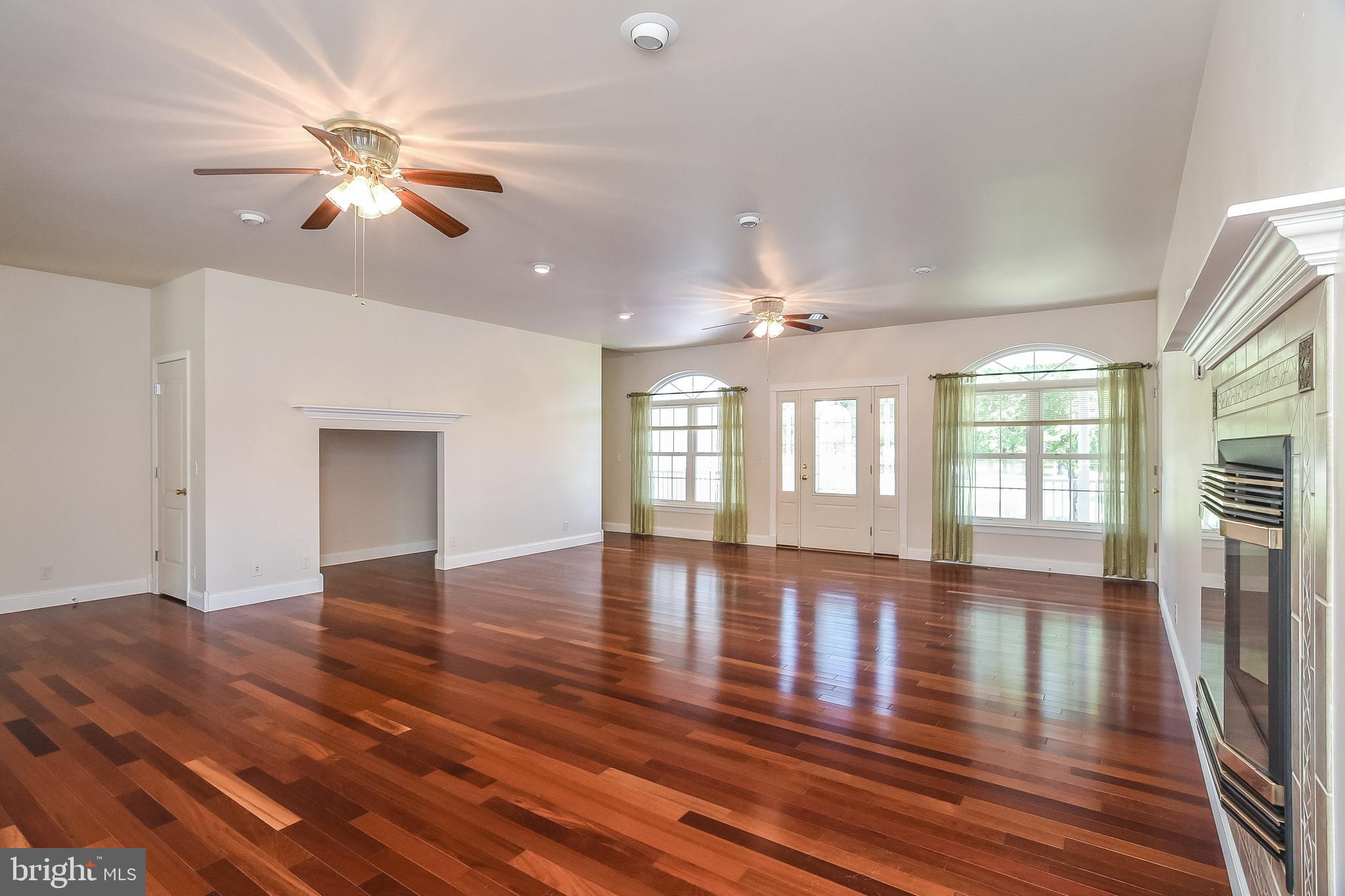 CABIN POINT - Residential