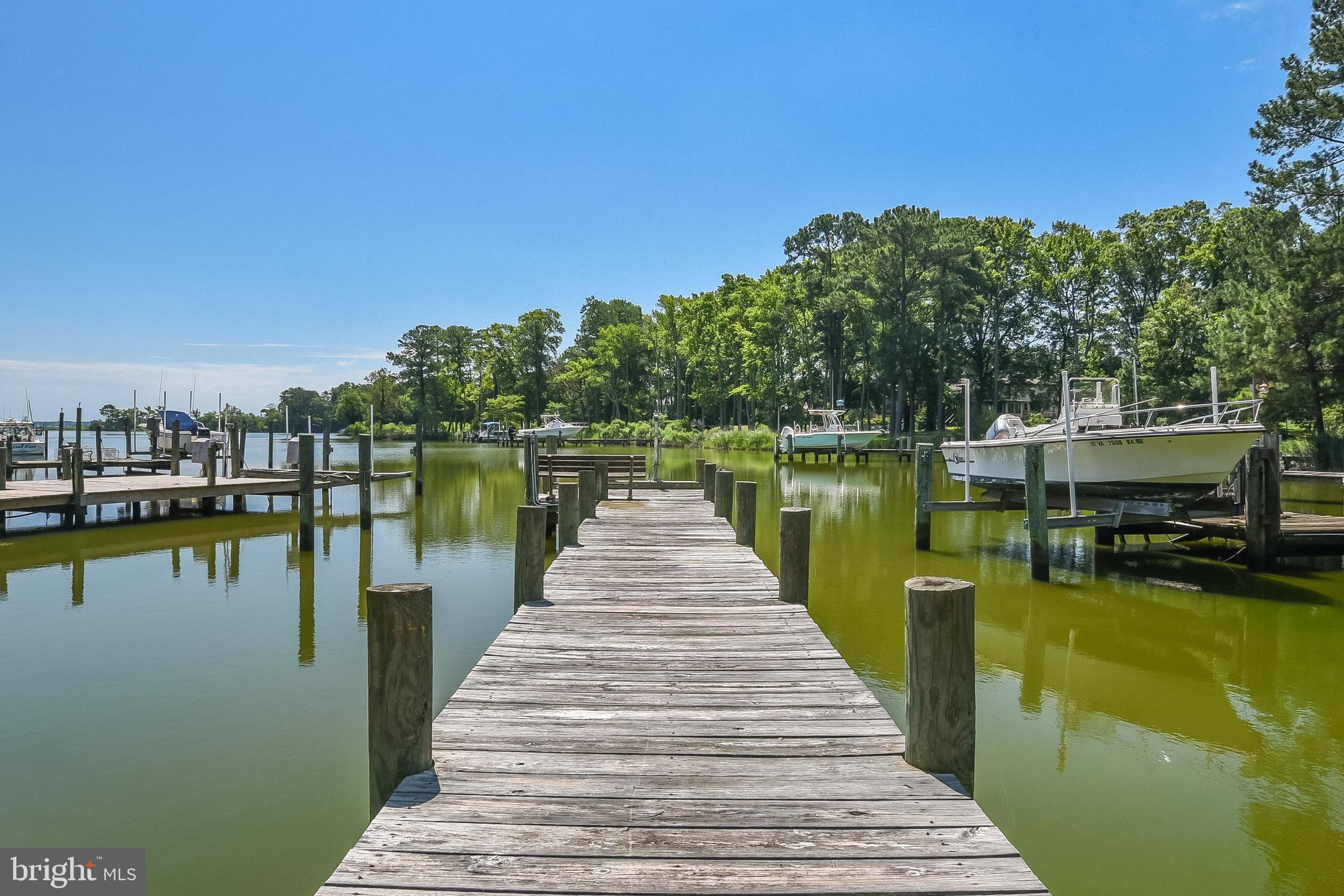 CABIN POINT - Residential