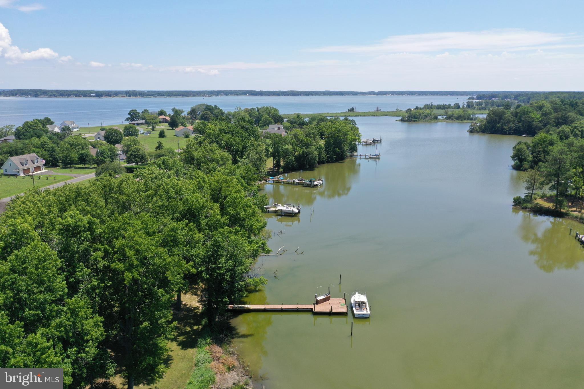 CABIN POINT - Residential