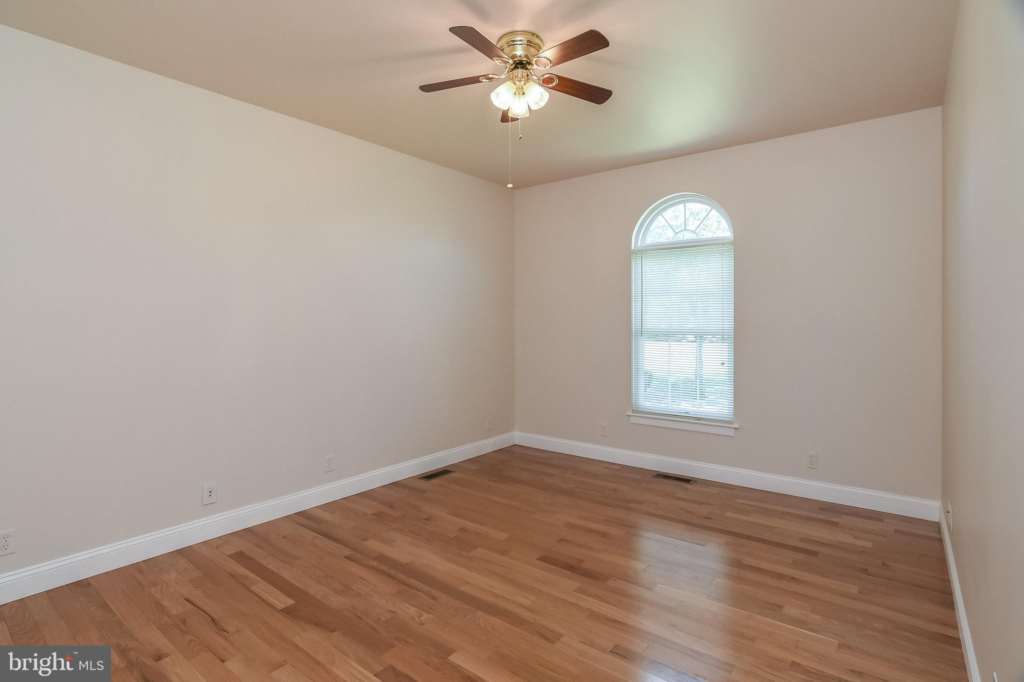 CABIN POINT - Residential