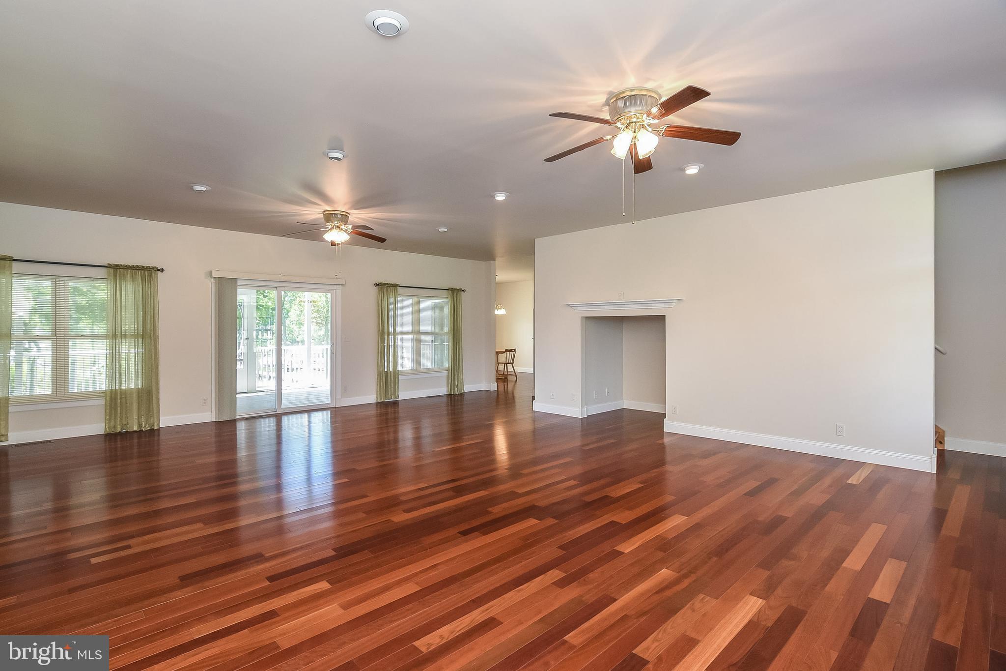 CABIN POINT - Residential