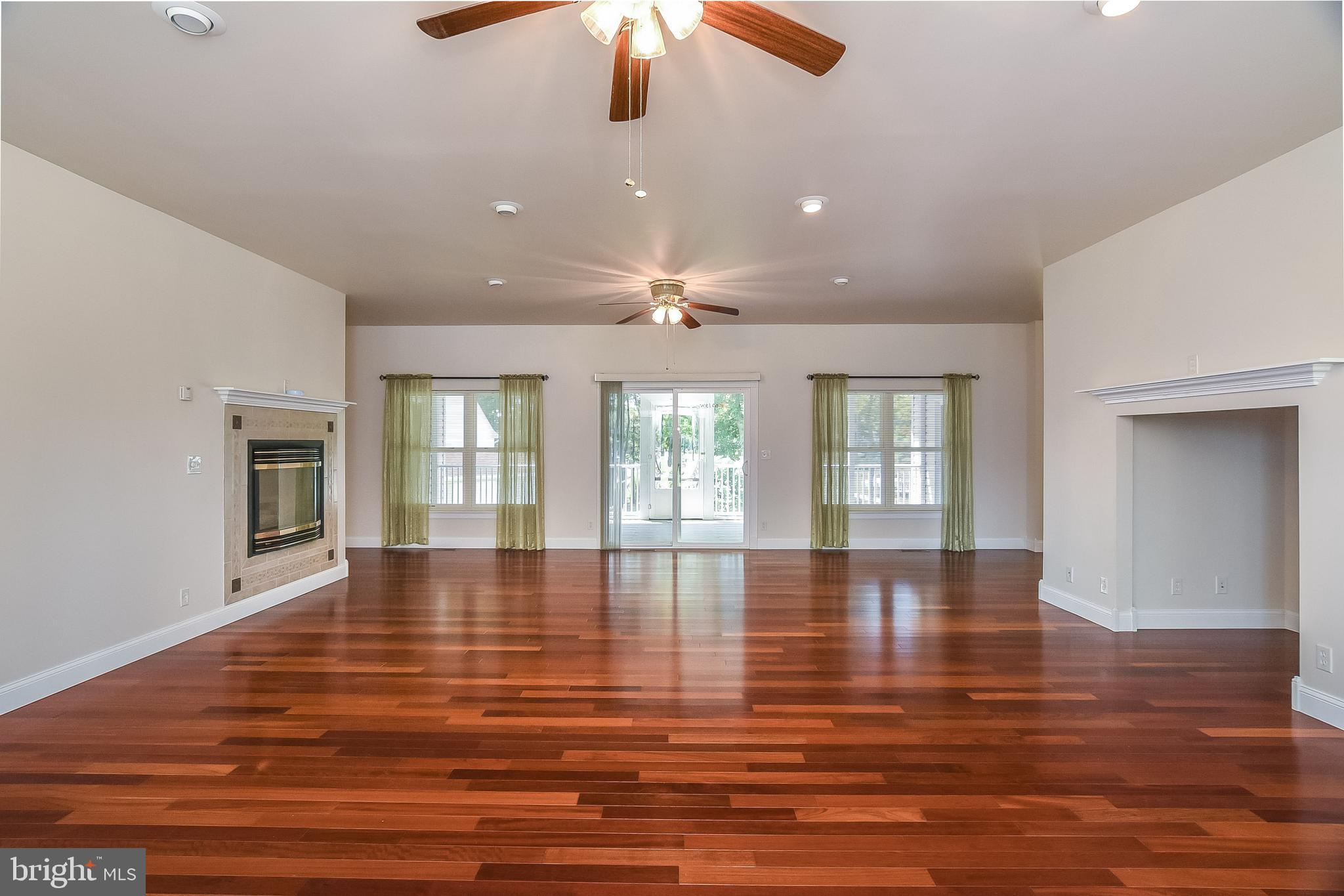 CABIN POINT - Residential