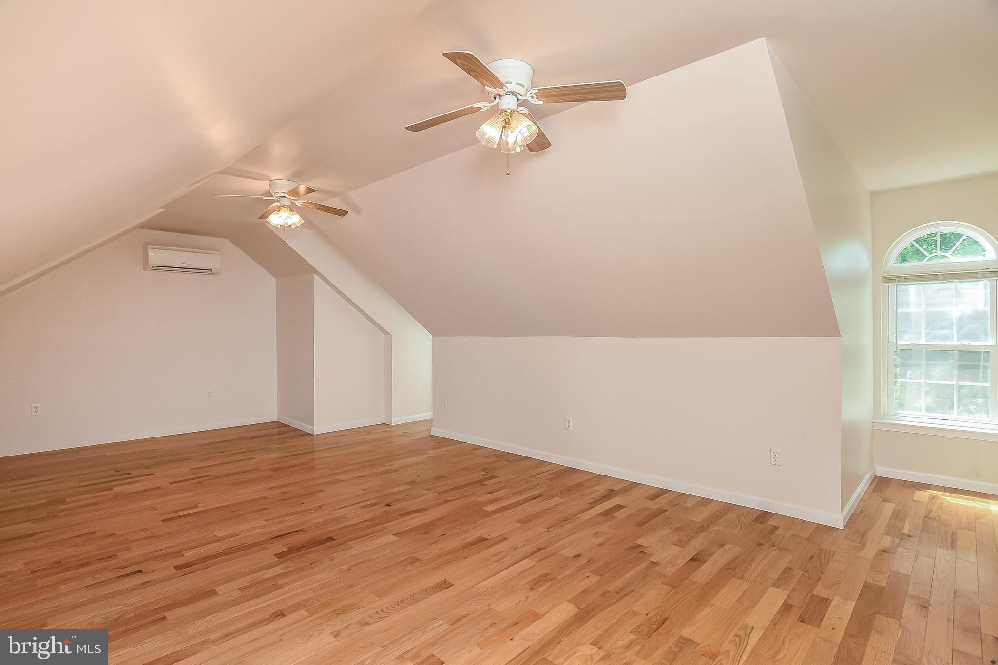 CABIN POINT - Residential