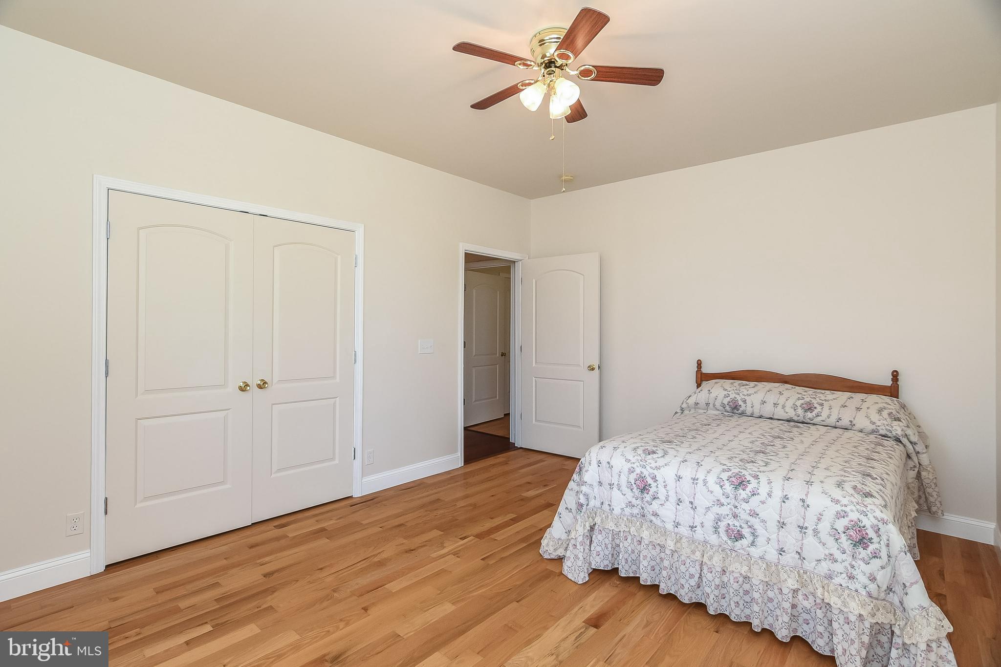 CABIN POINT - Residential