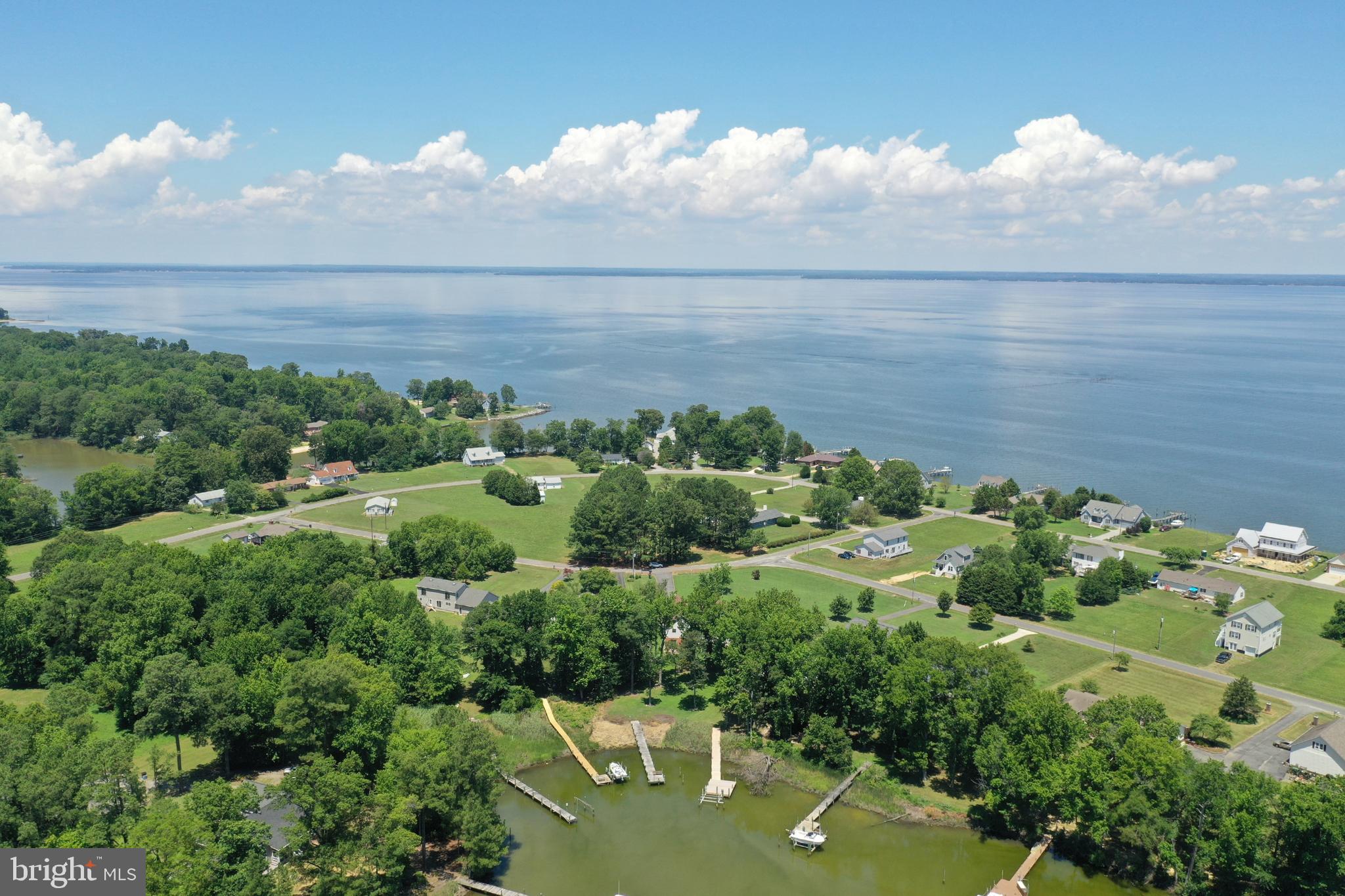 CABIN POINT - Residential