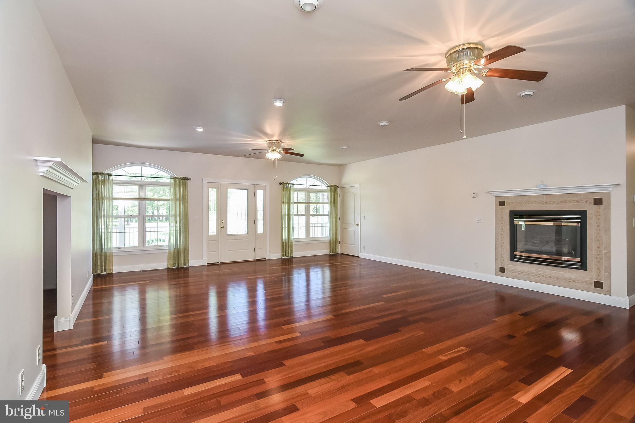 CABIN POINT - Residential