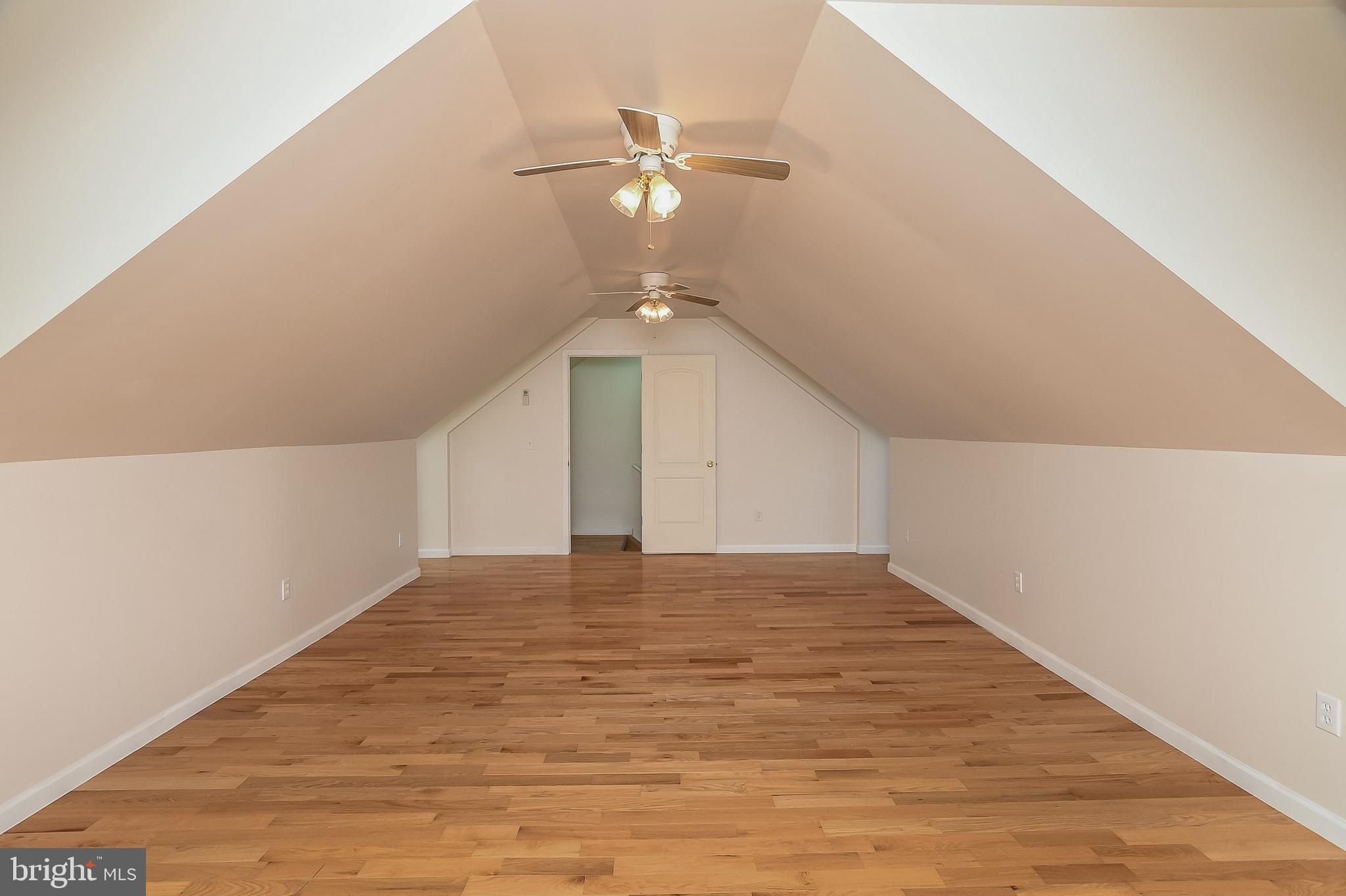 CABIN POINT - Residential