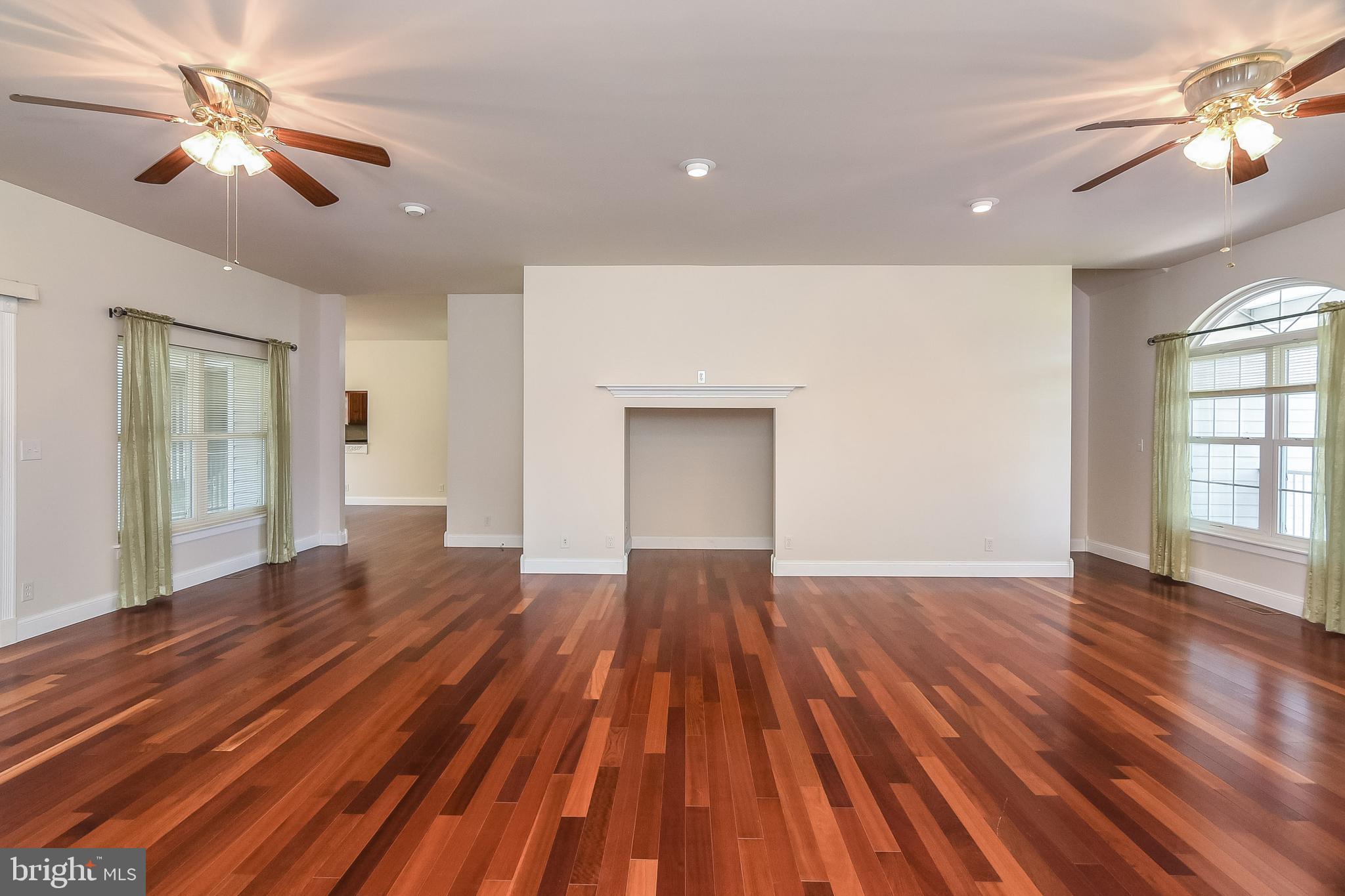 CABIN POINT - Residential