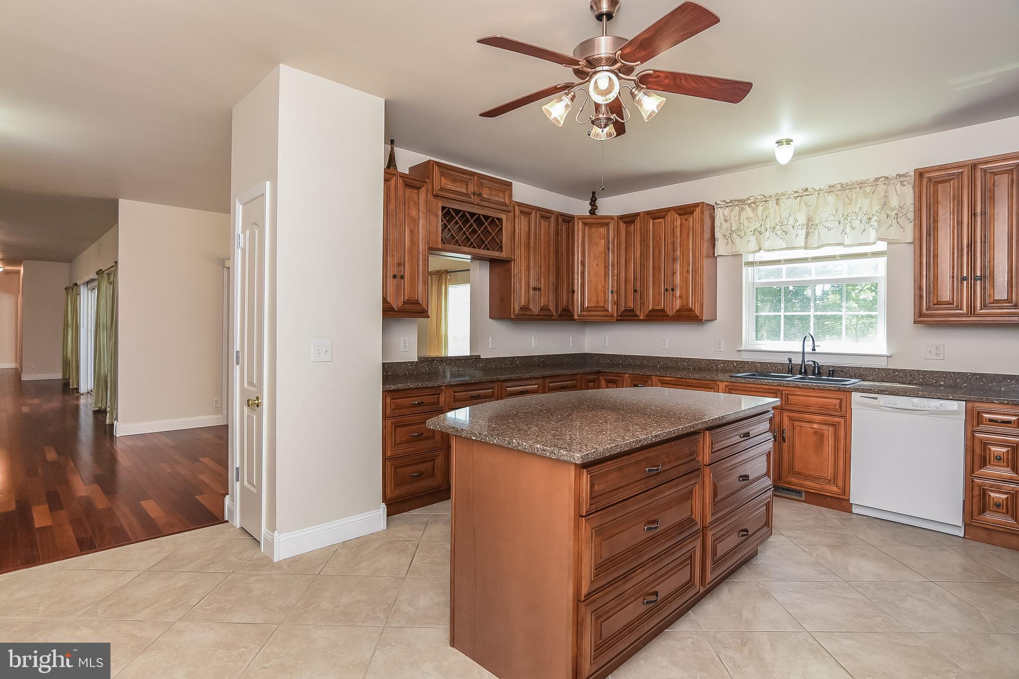 CABIN POINT - Residential