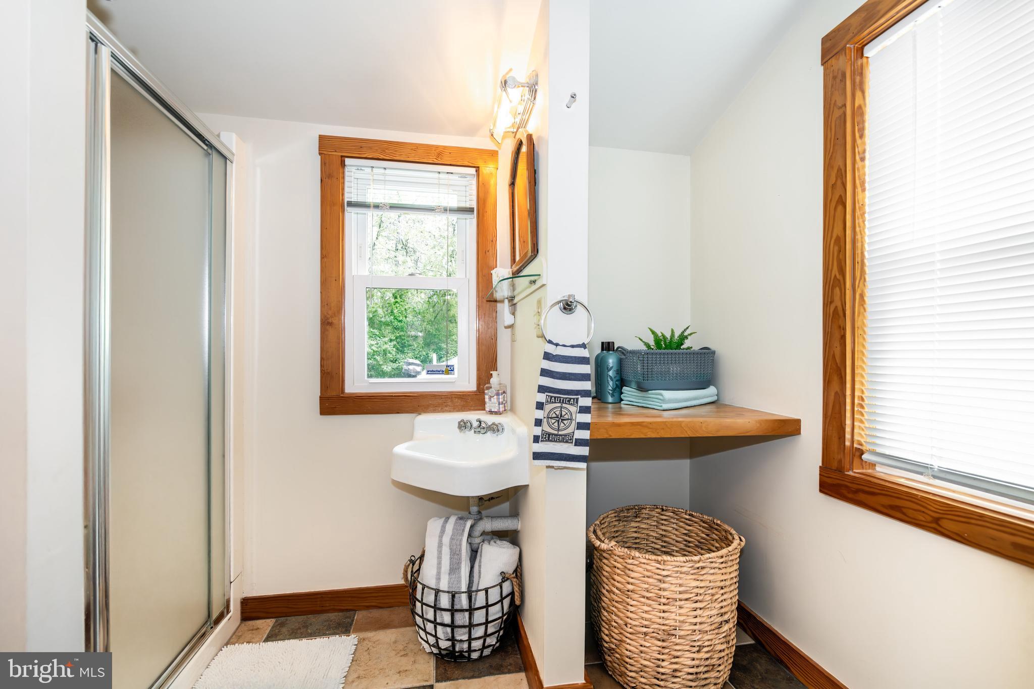 ROCK HALL - Residential