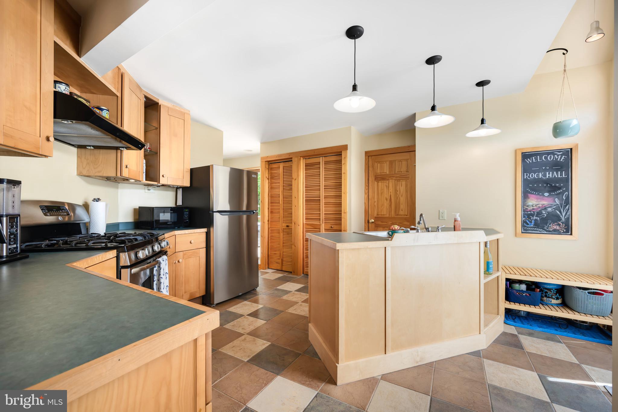 ROCK HALL - Residential