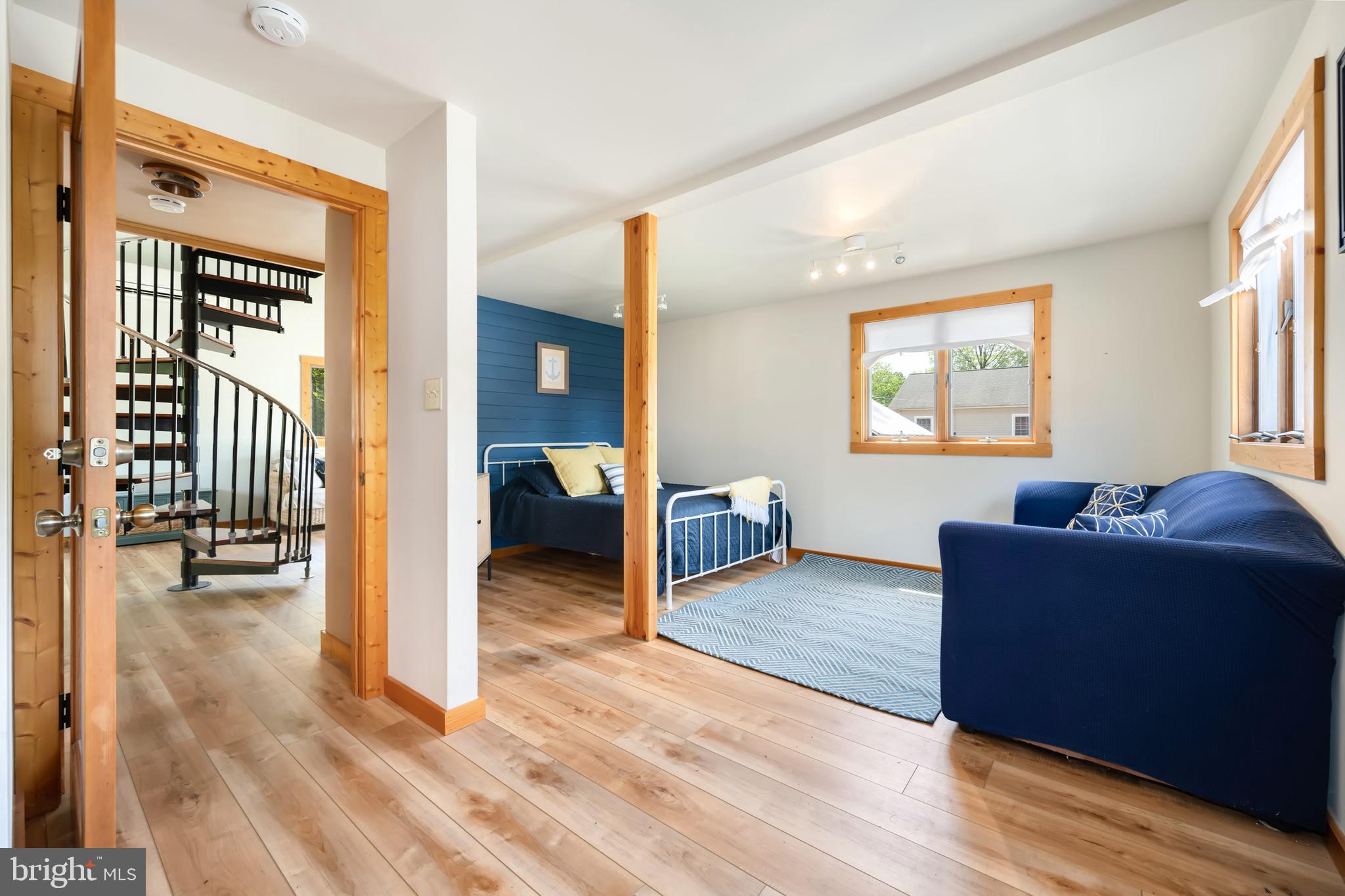 ROCK HALL - Residential