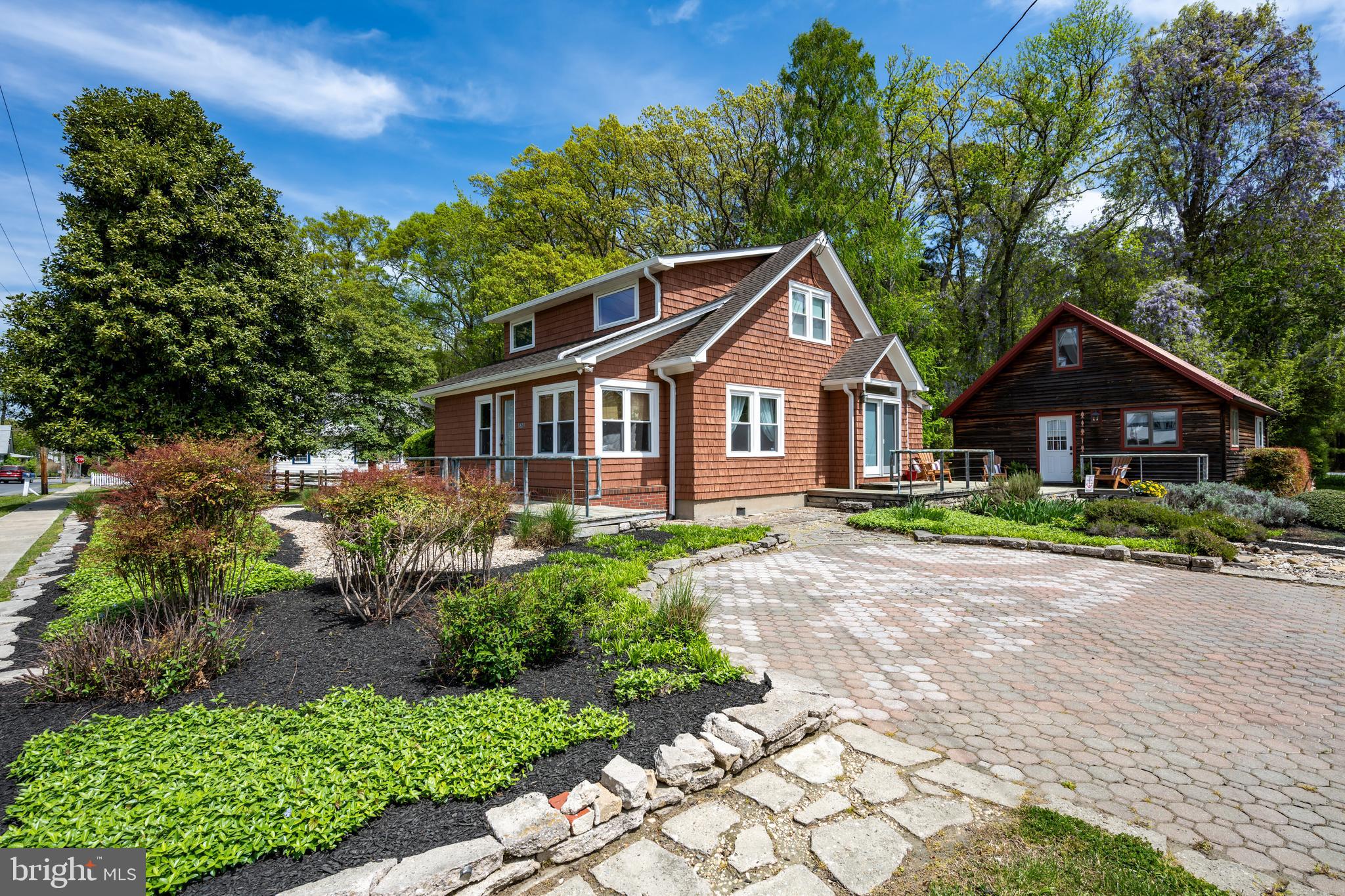 ROCK HALL - Residential