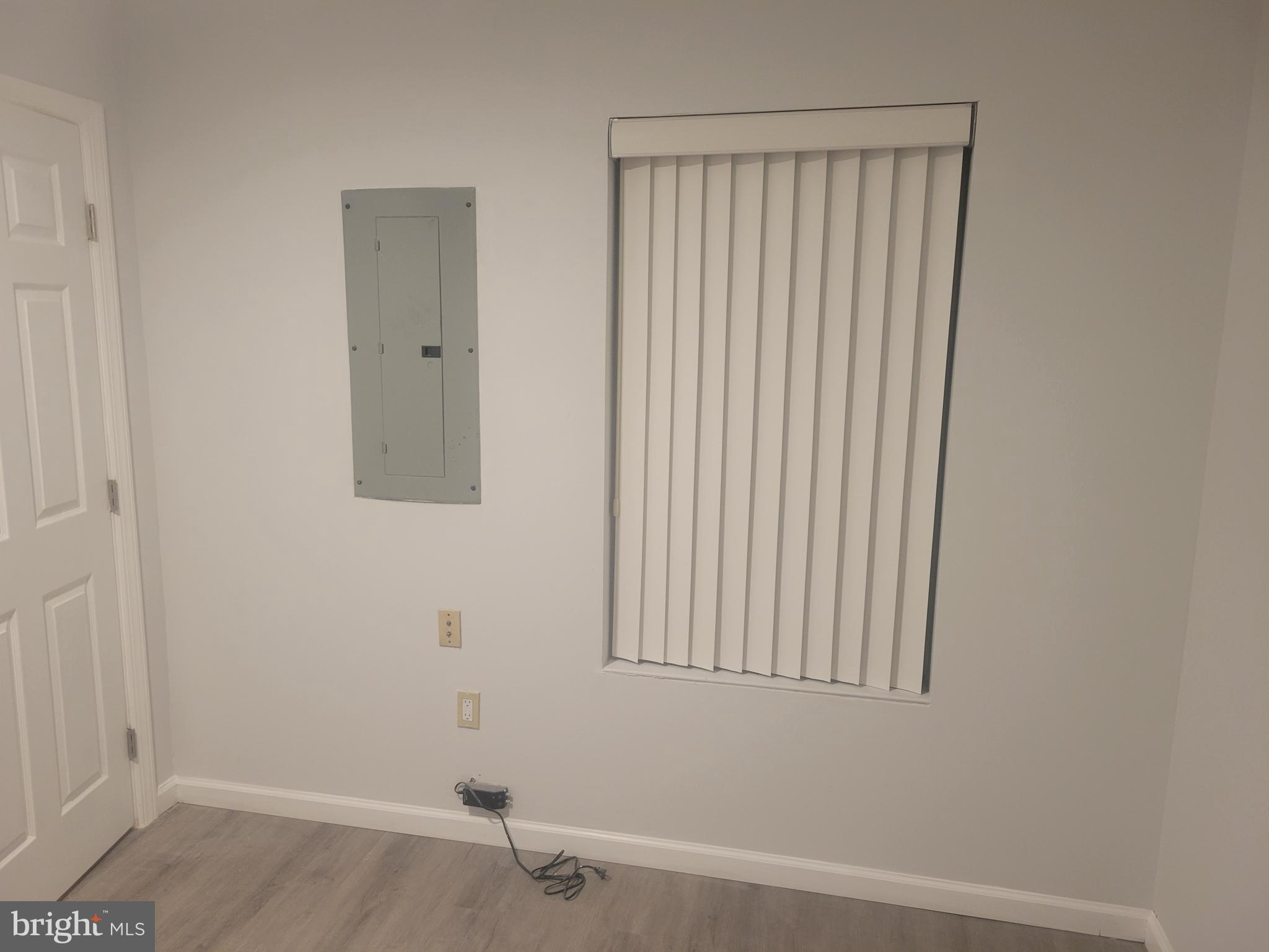 LARGO - Residential Lease