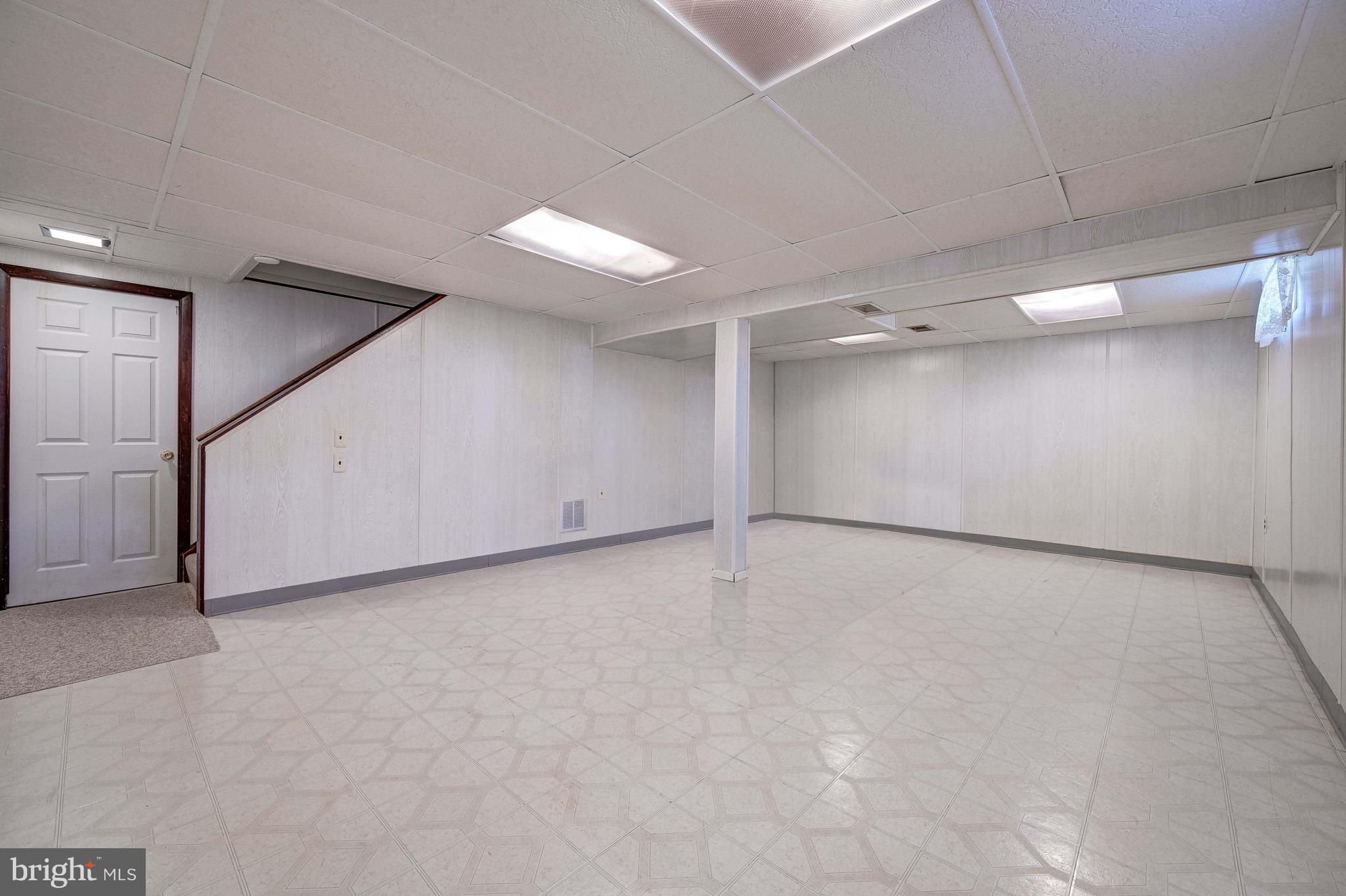 SILVERGATE VILLAGE - Residential