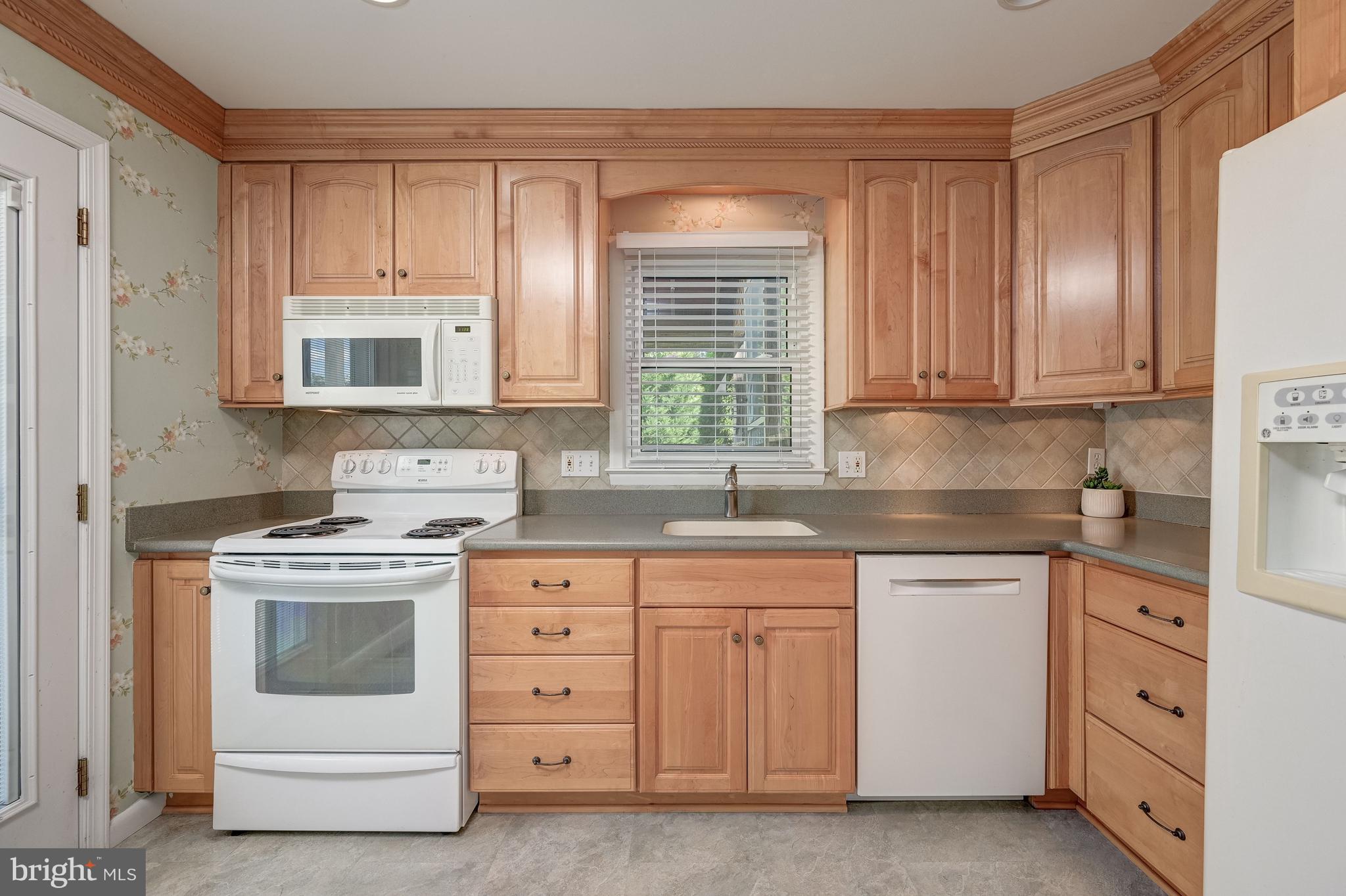 SILVERGATE VILLAGE - Residential