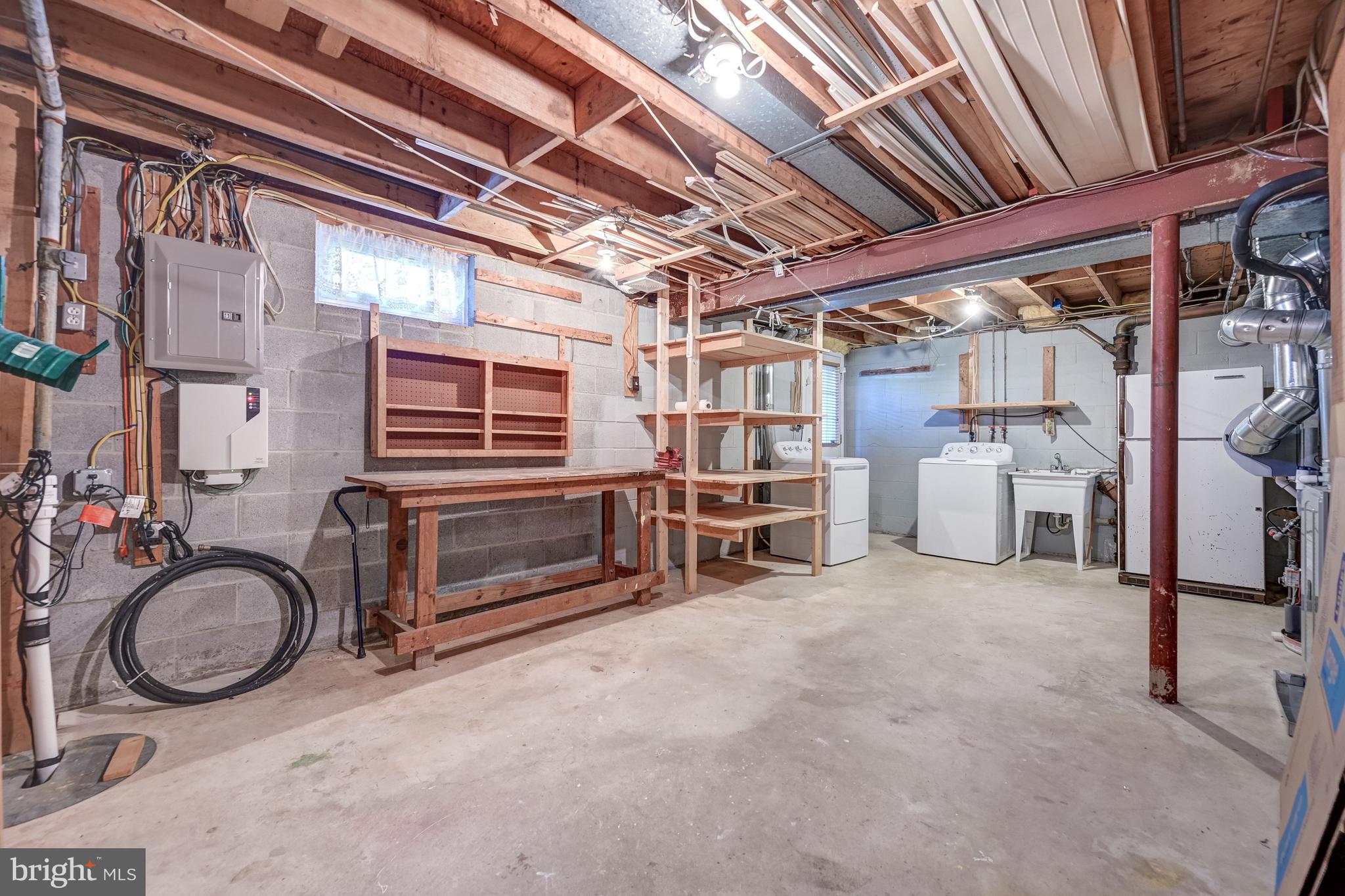 SILVERGATE VILLAGE - Residential