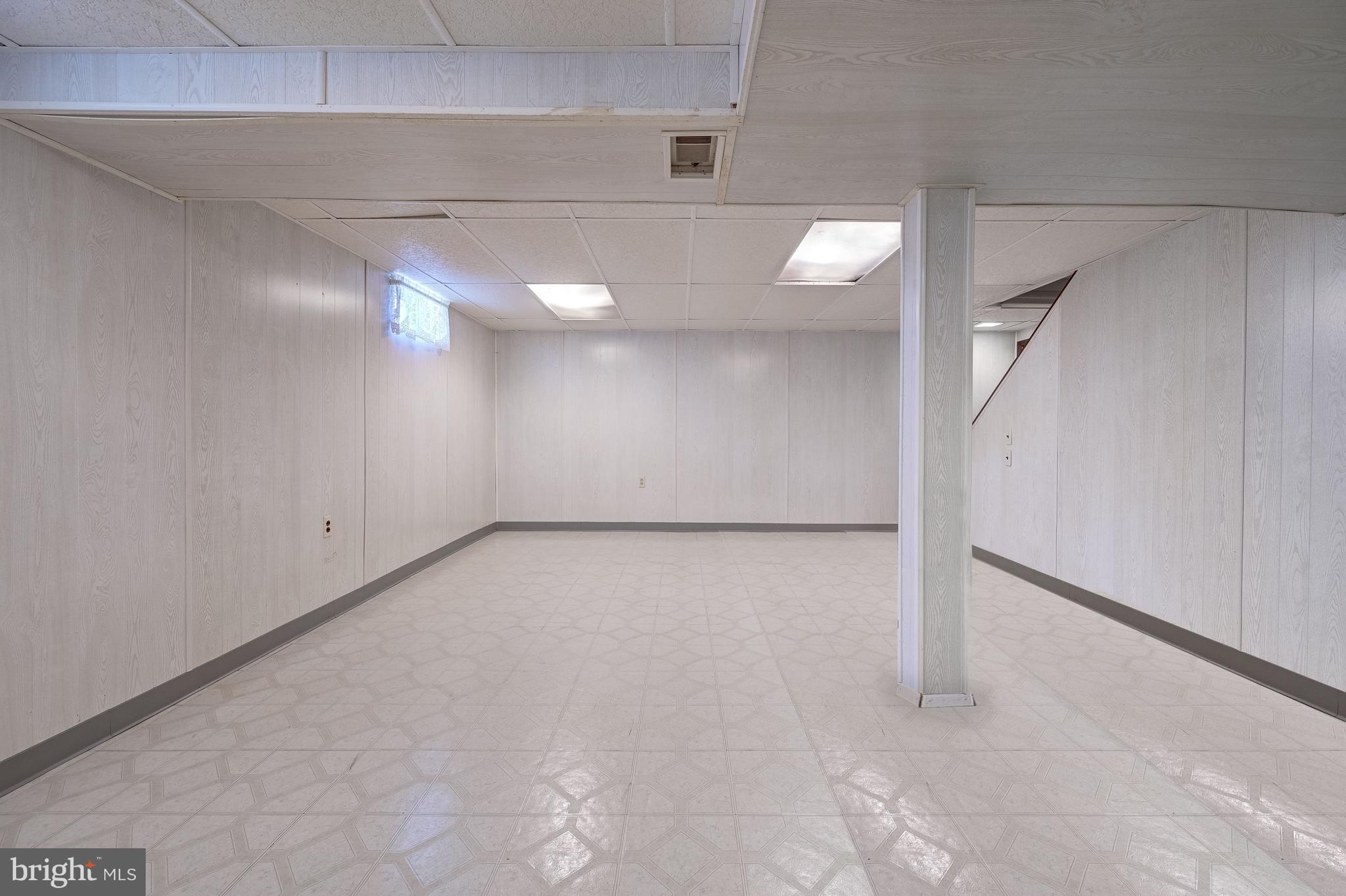 SILVERGATE VILLAGE - Residential