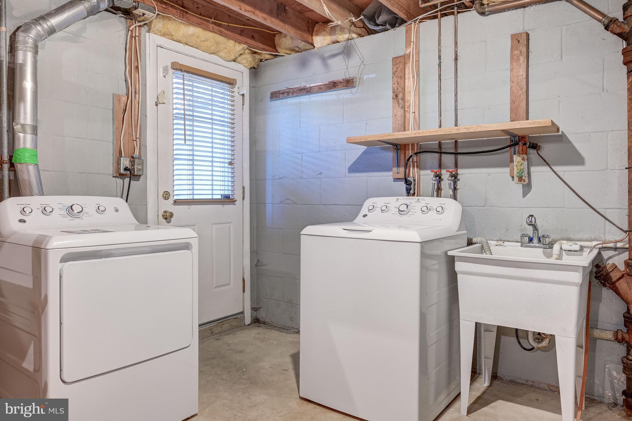 SILVERGATE VILLAGE - Residential