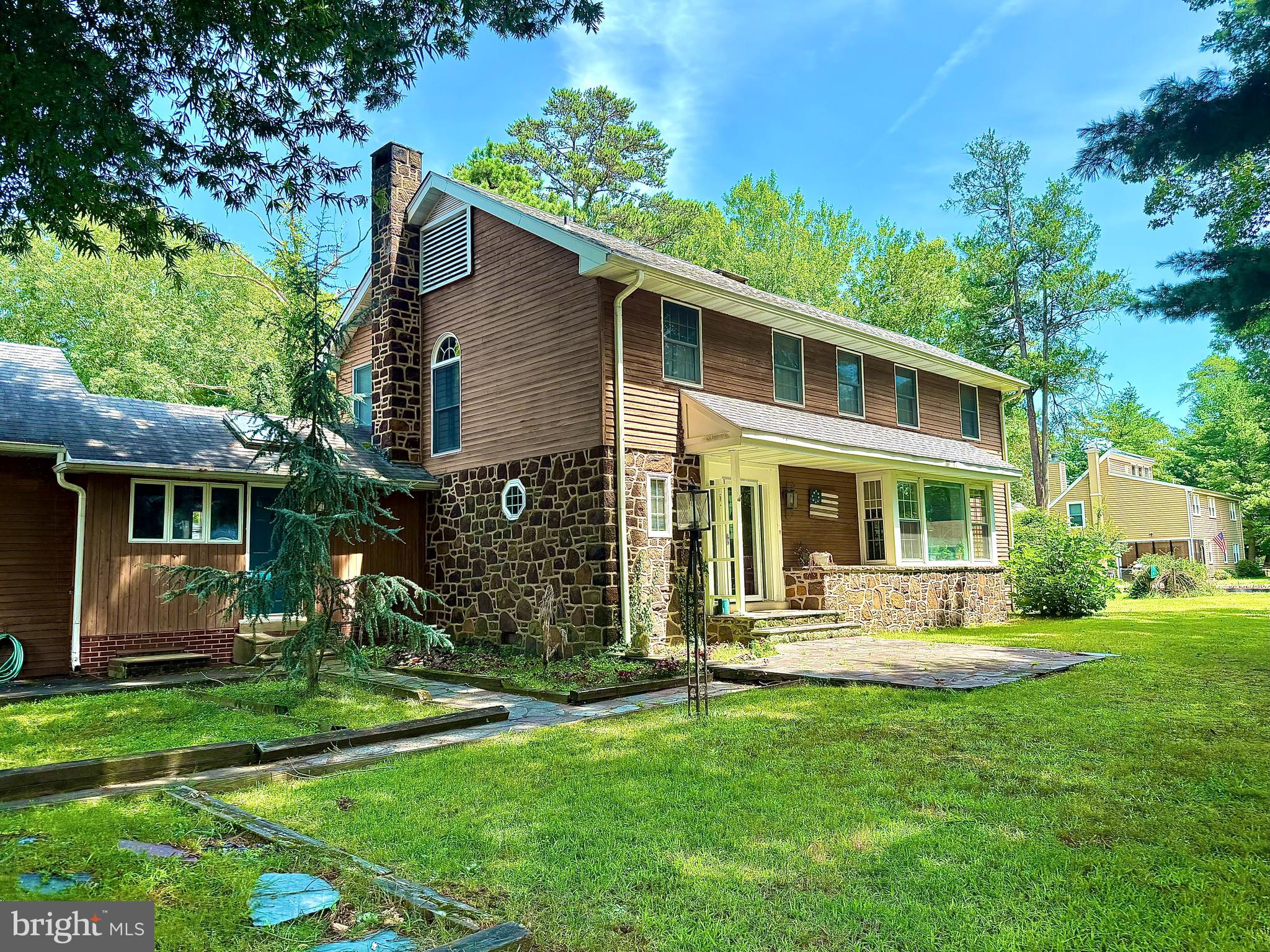 78 PEQUOT TRAIL