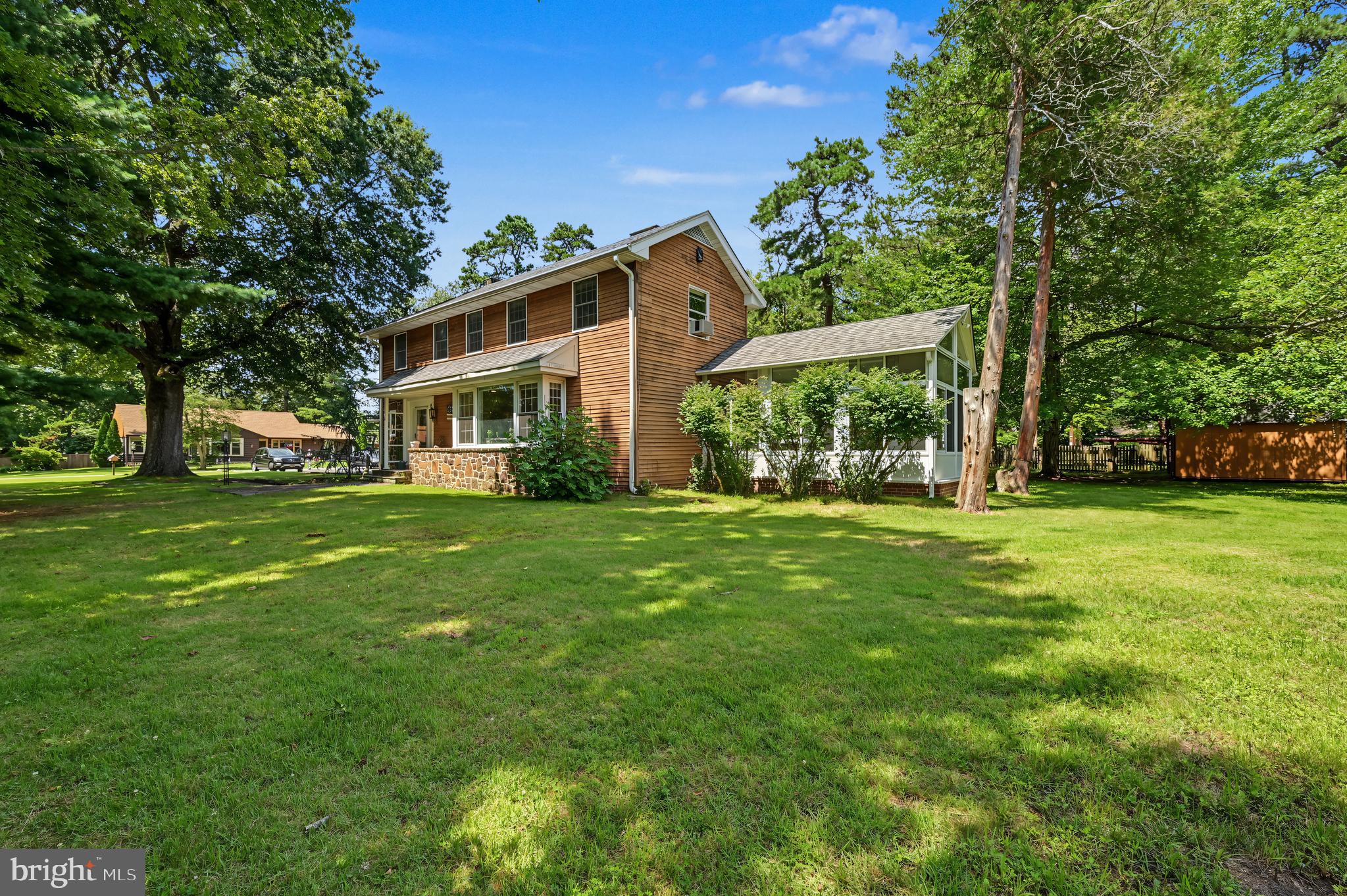 78 PEQUOT TRAIL