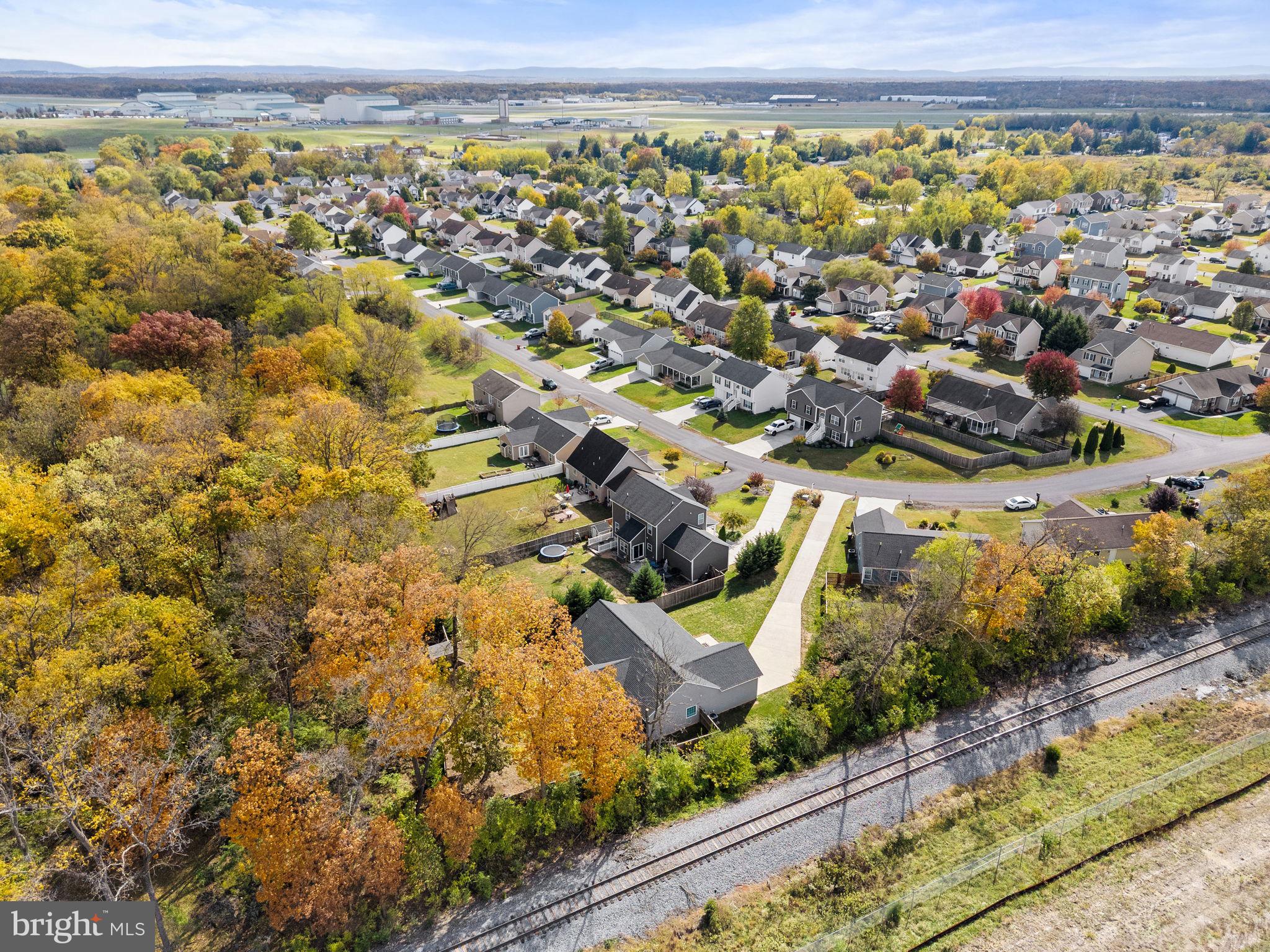 CRESTFIELD - Residential