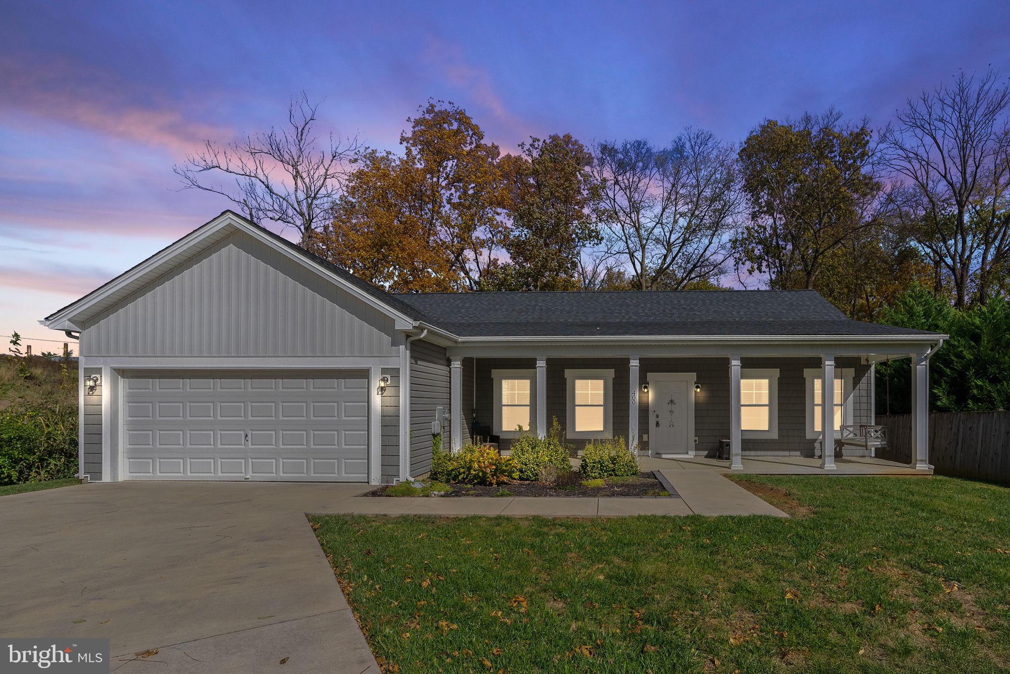 CRESTFIELD - Residential