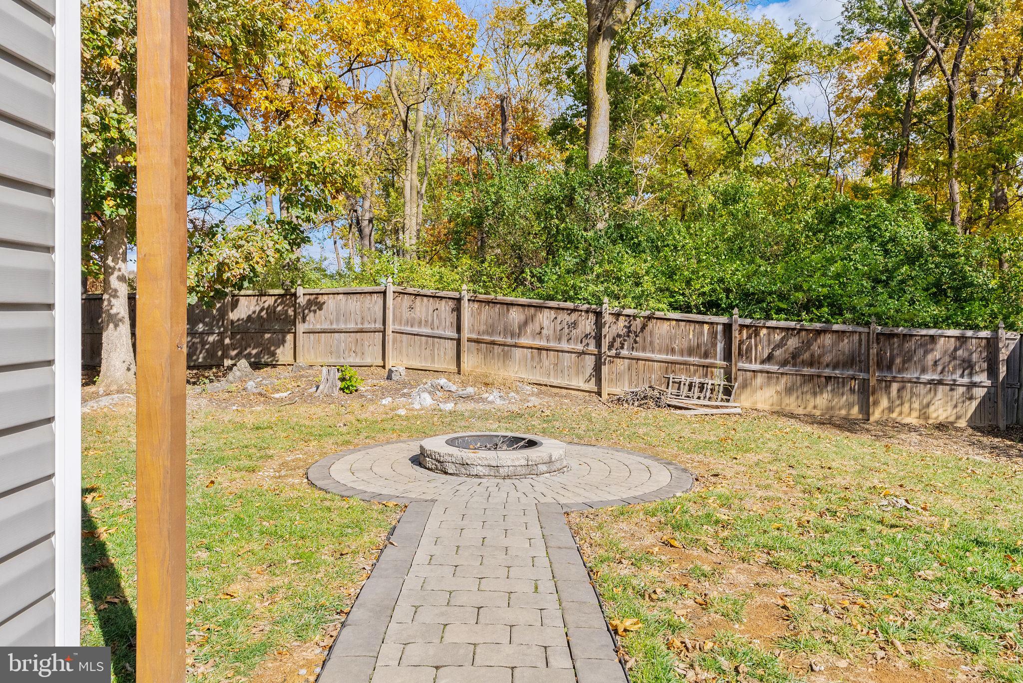 CRESTFIELD - Residential